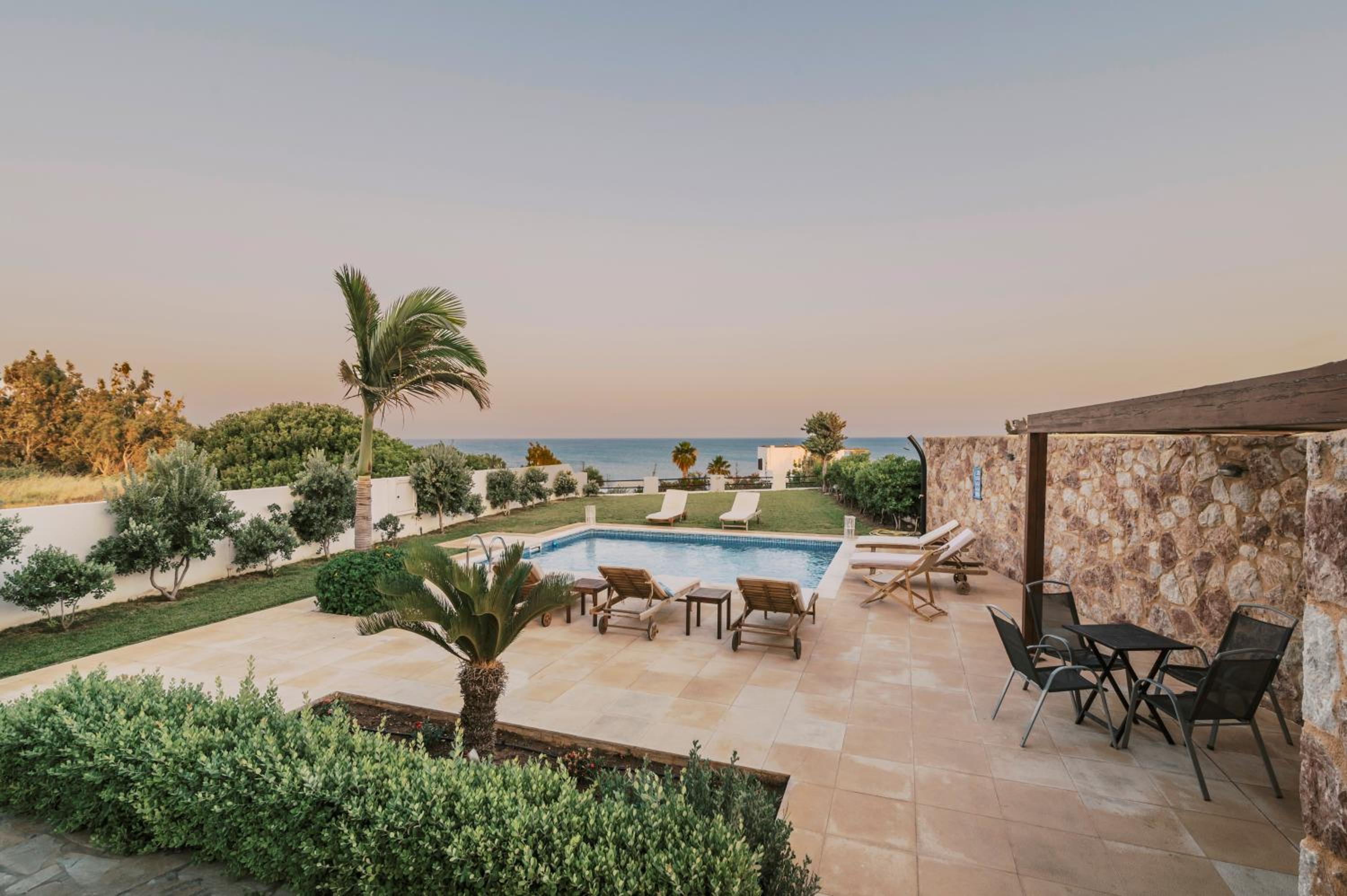 Deep Blue Villa