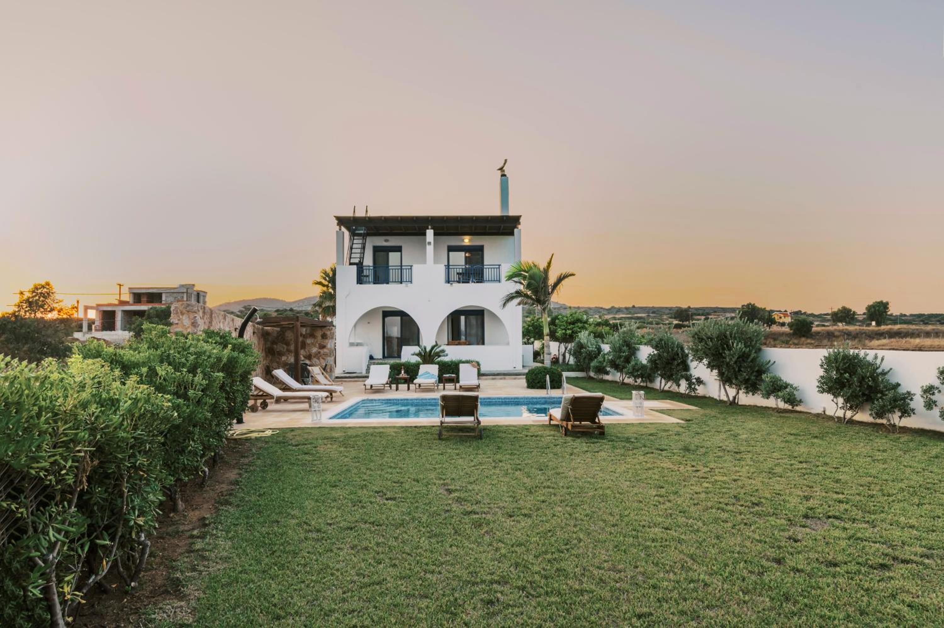 Deep Blue Villa