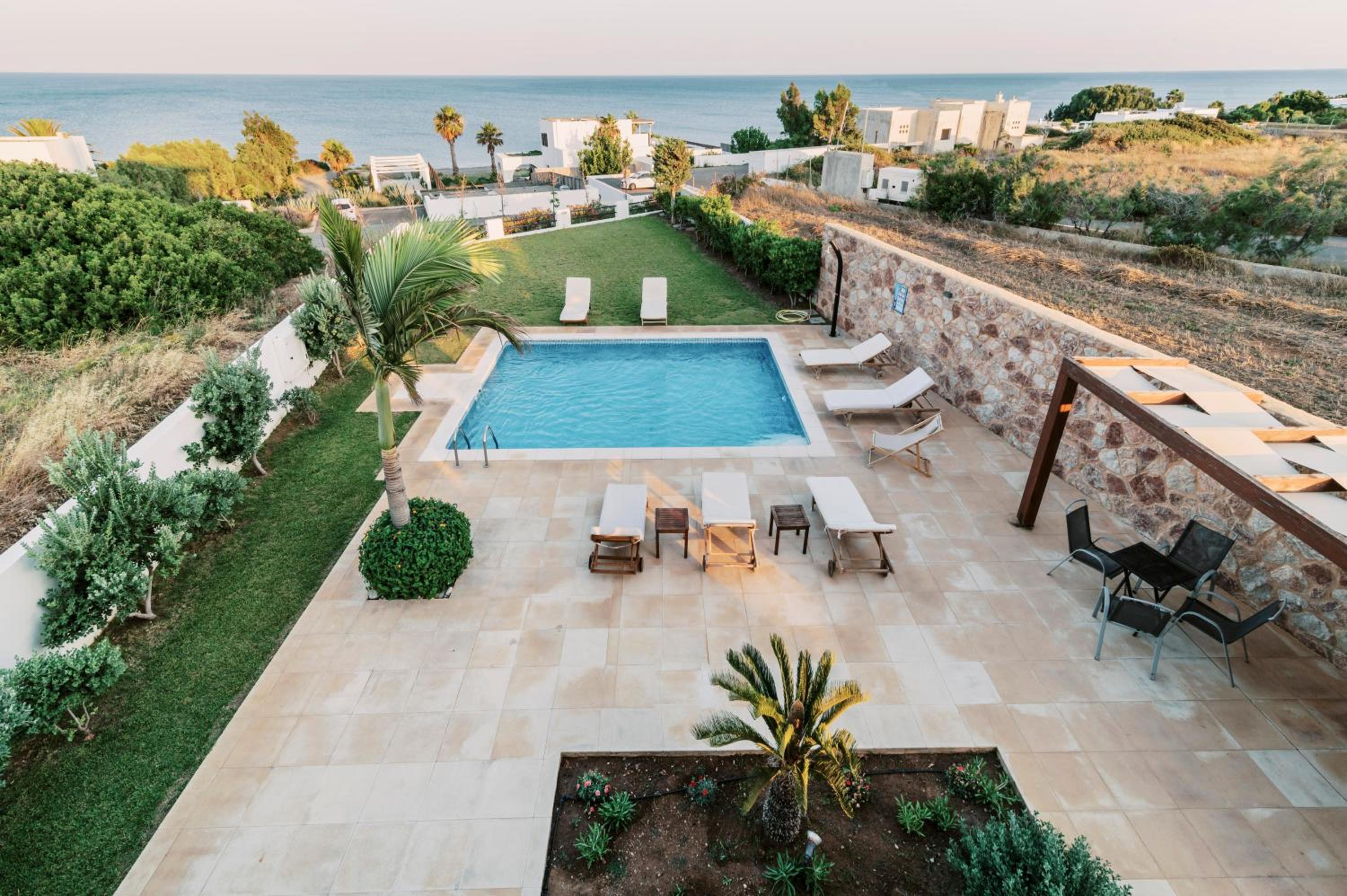 Deep Blue Villa