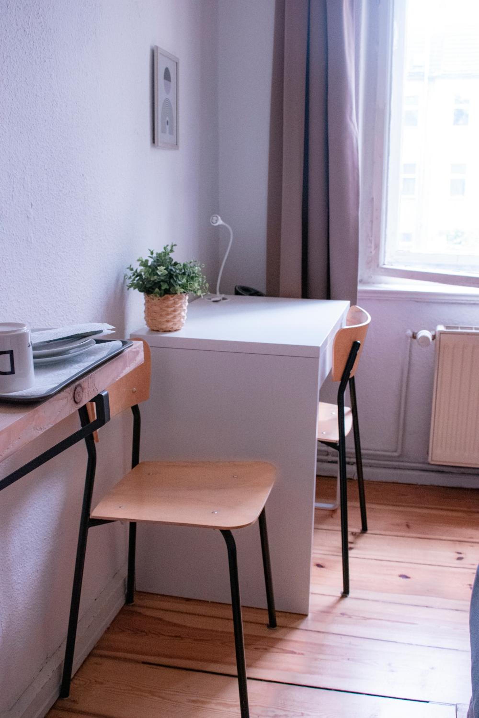 Private 10sqm Room in Shared Flat near Schönhauser Allee