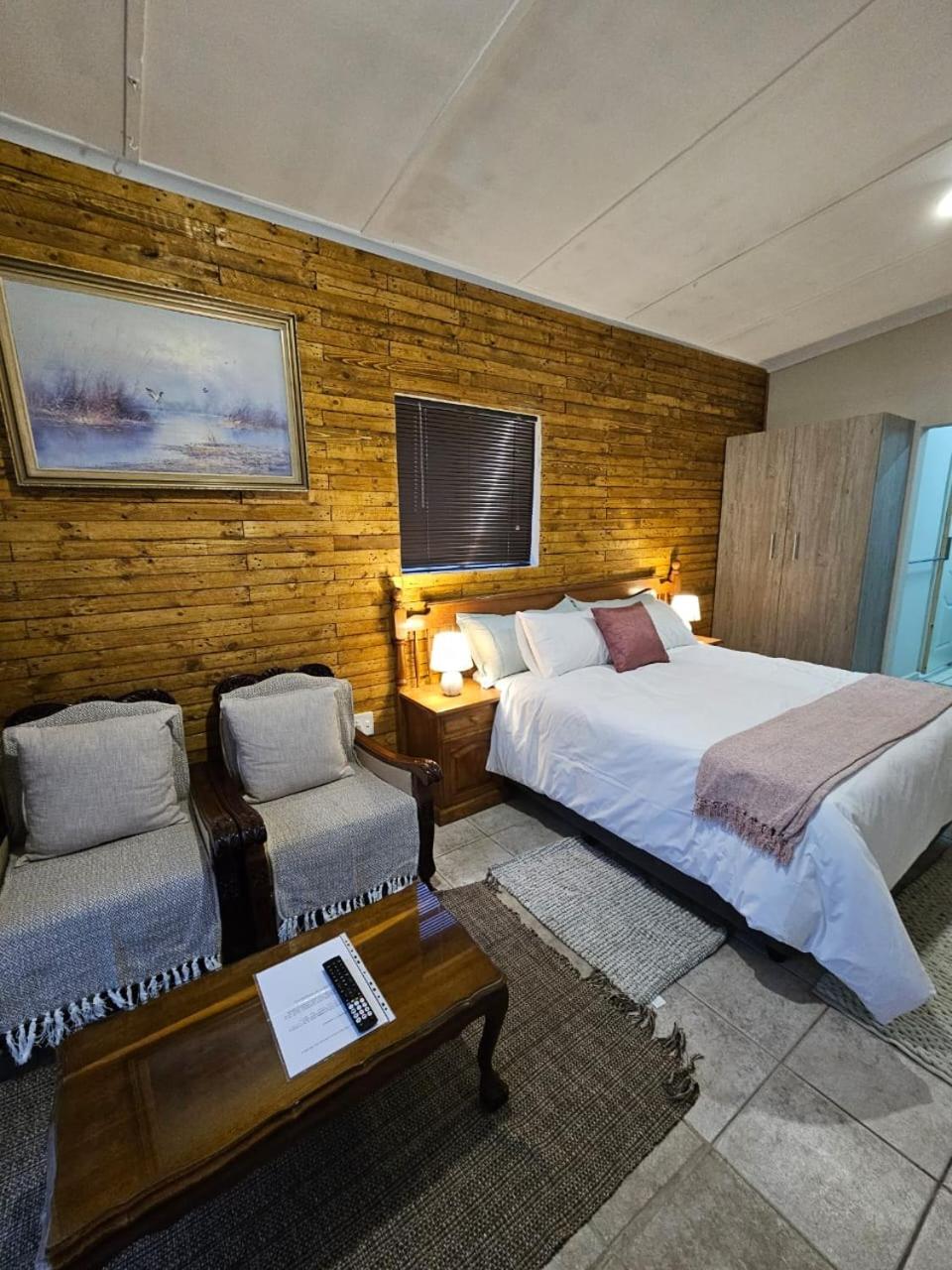 Private Guest Suite with 24hr Electricity, East London view 5