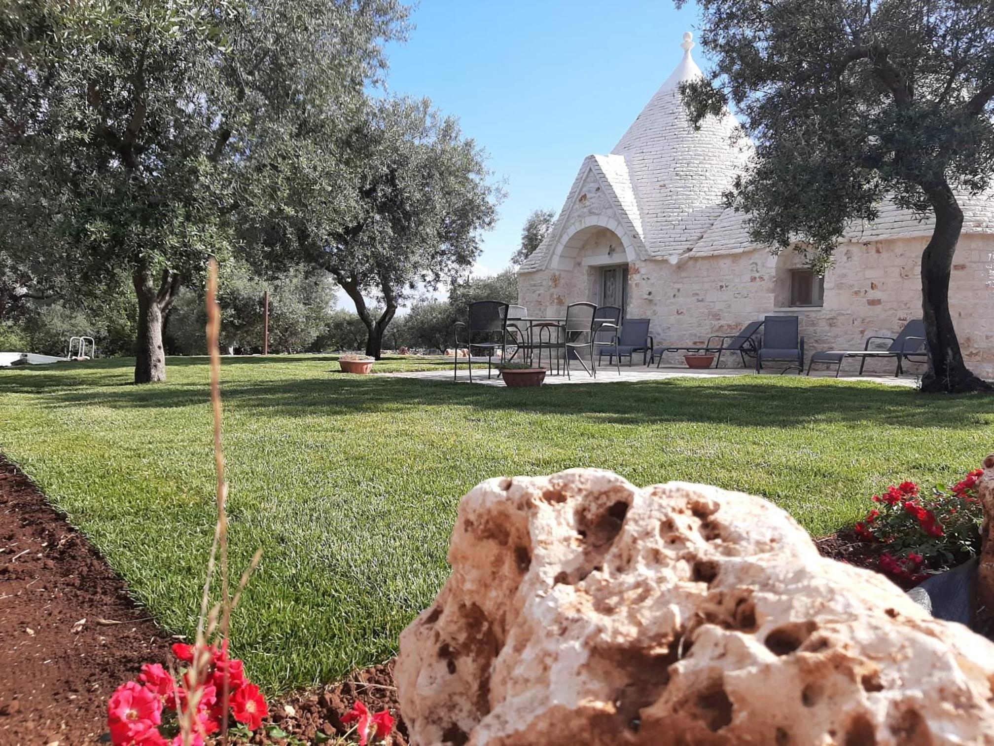 Hotel Trulli Pietre del Sud Piscina ad uso esclusivo - Image 1