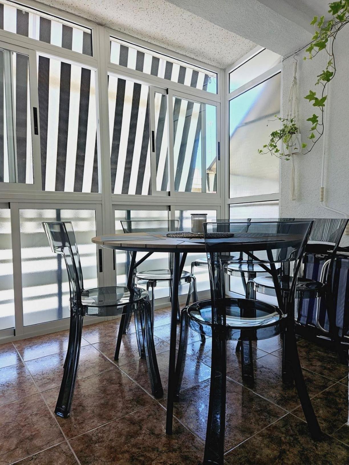 MIRADOR FAMILY HOME