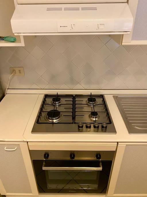 Casa Lucietta, 30 mt dal mare e posto auto privato view 5