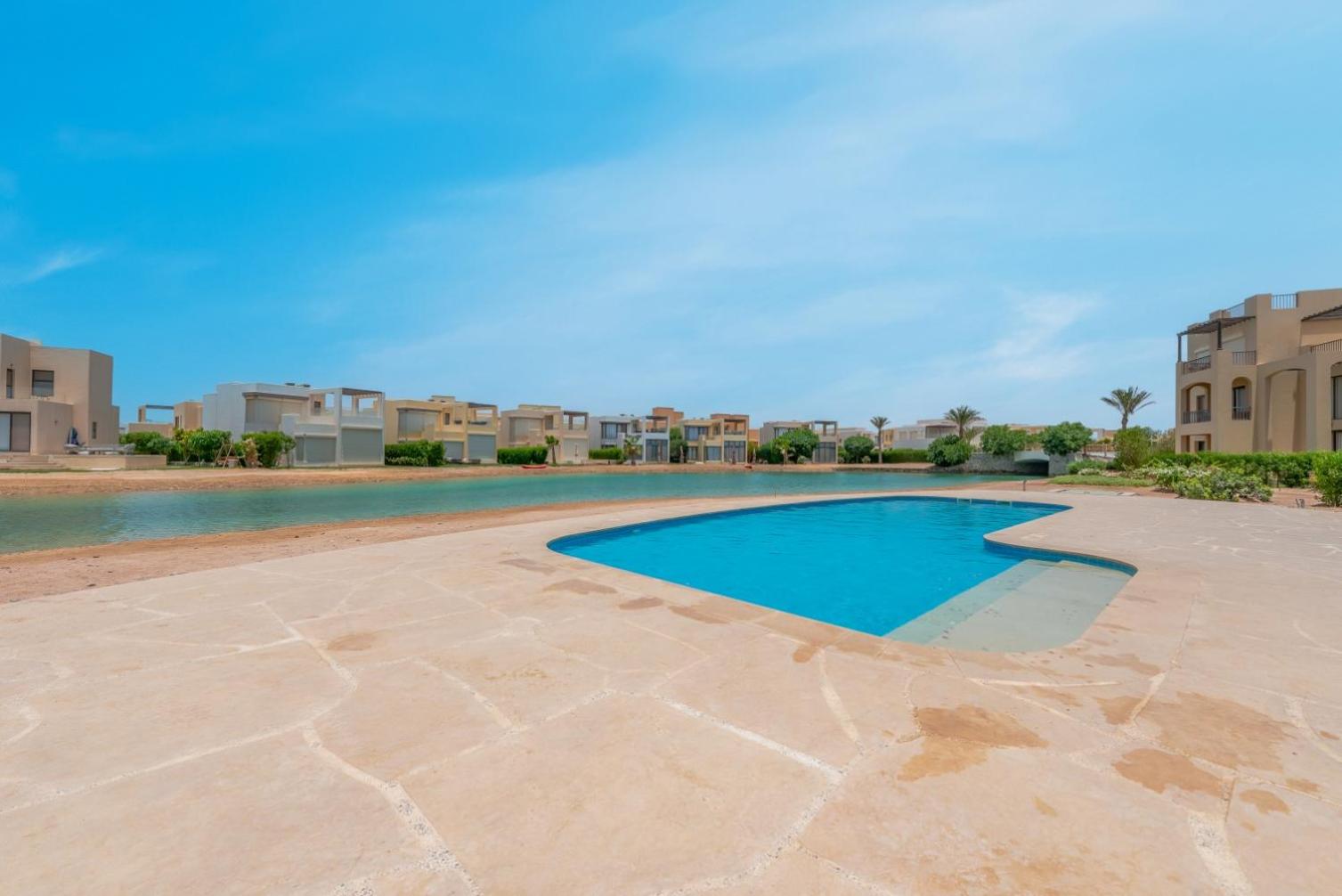 NEW! 2BR Duplex in Tawila, Gouna Private Jacuzzi, Garden, Lagoon & Pool view 2