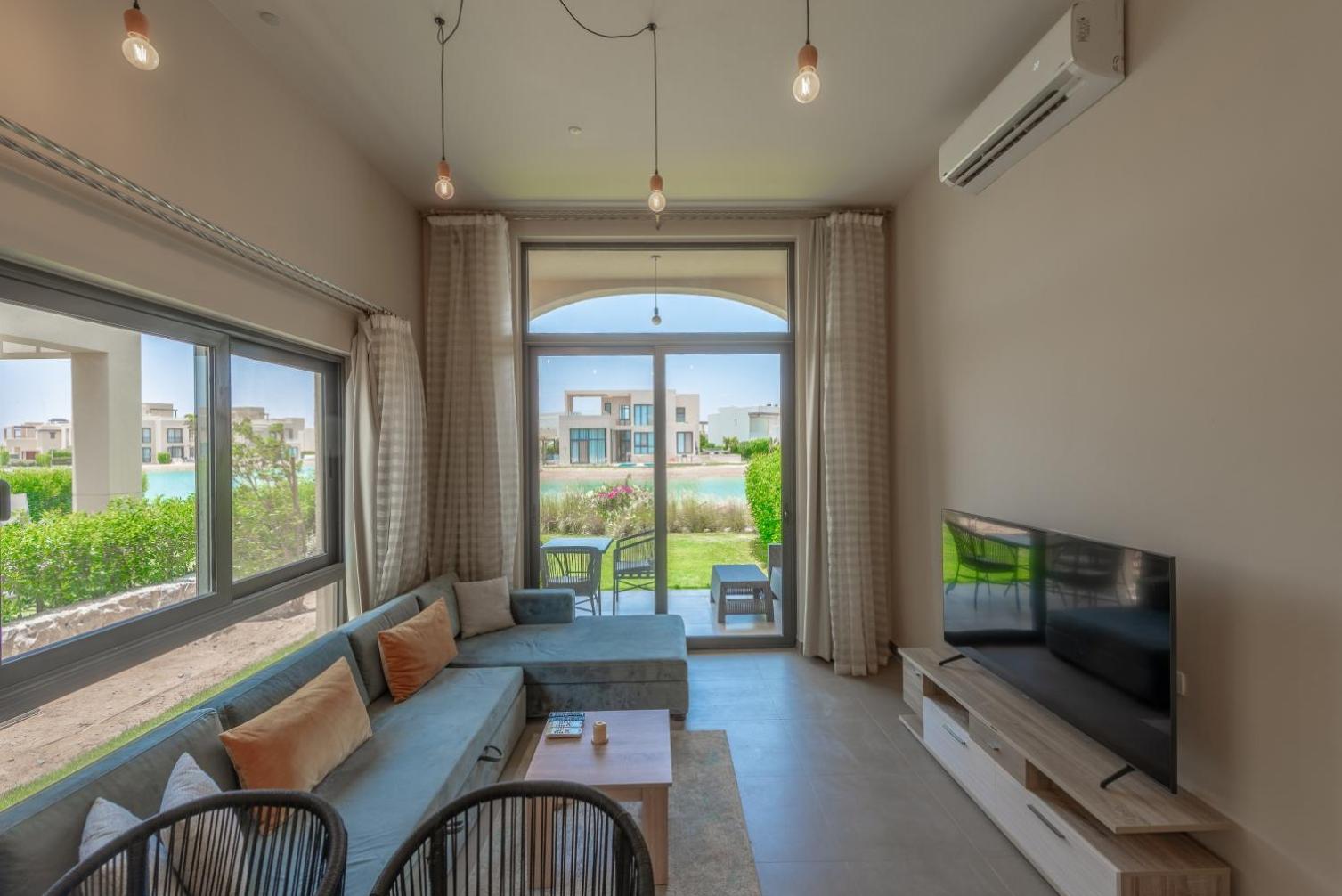 NEW! 2BR Duplex in Tawila, Gouna Private Jacuzzi, Garden, Lagoon & Pool view 3