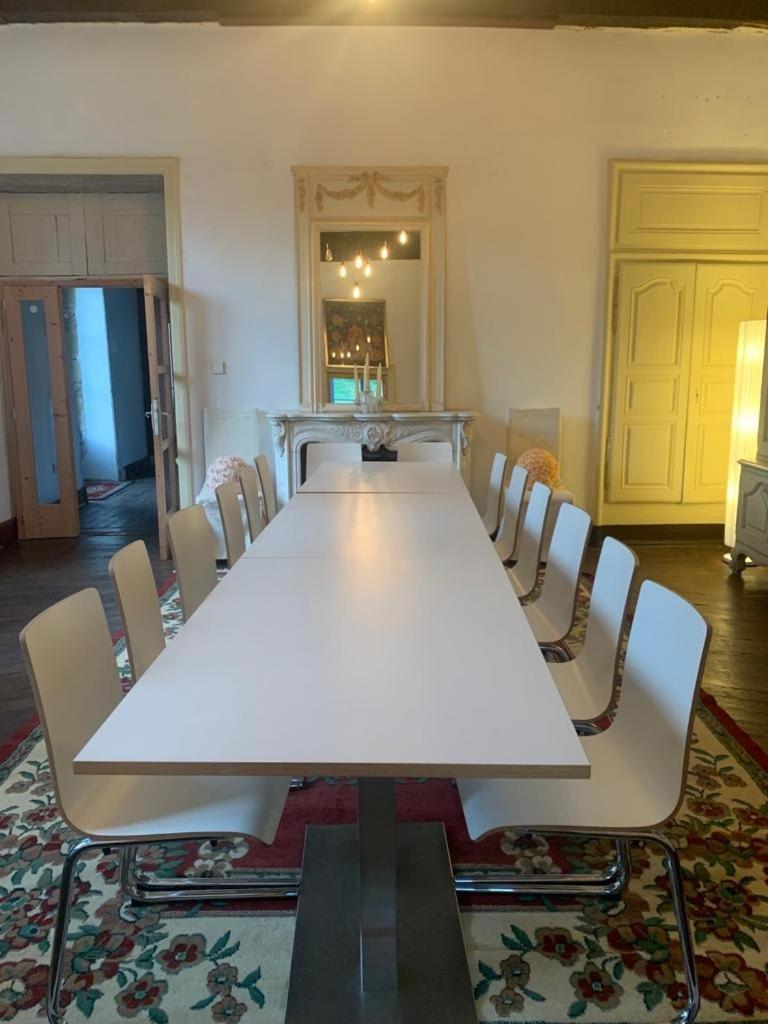 Château de Sainte Colombe sur Gand photo 5