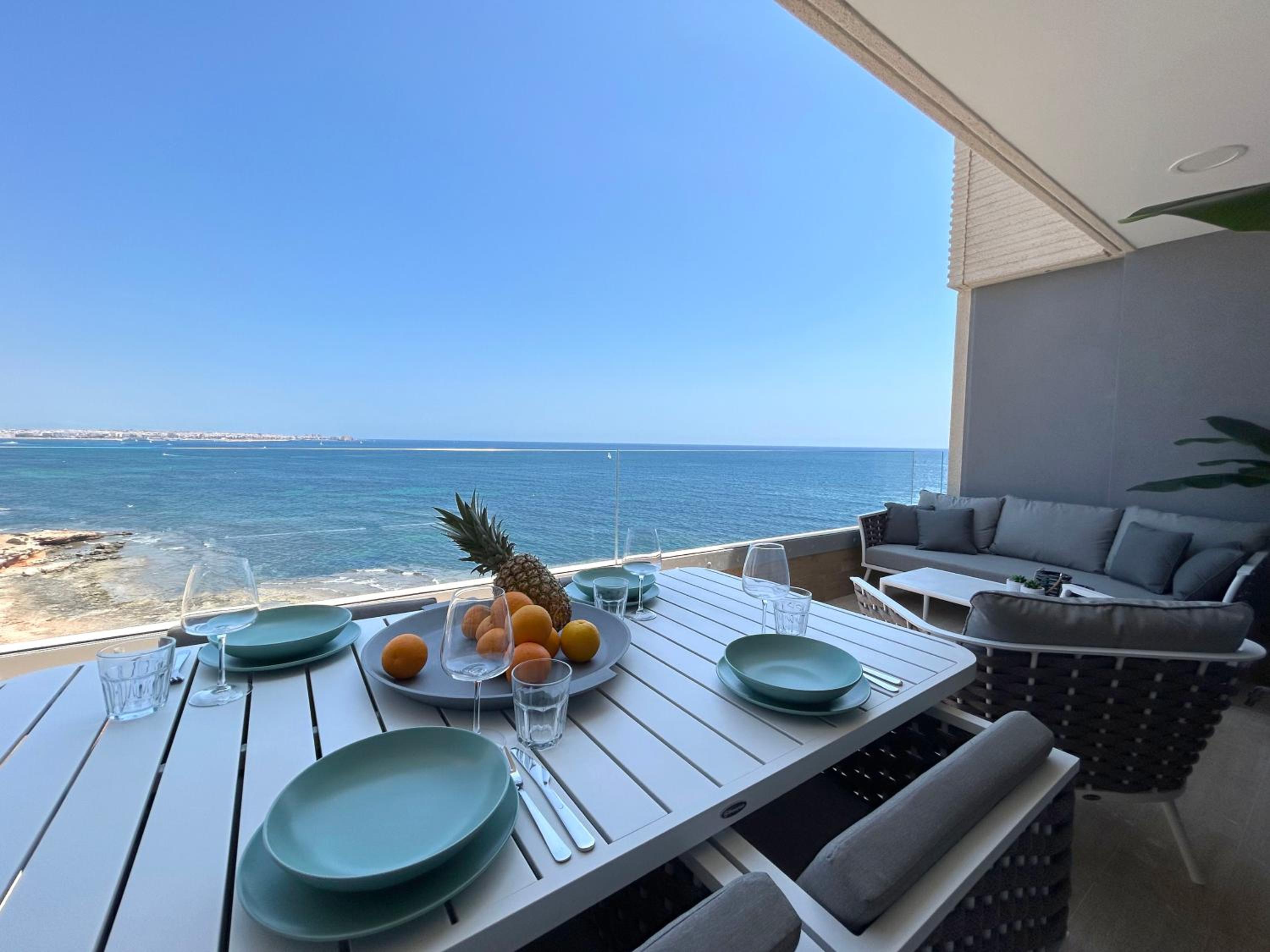 POSIDONIA PUNTA PRIMA - Luxury Seafront Apartments