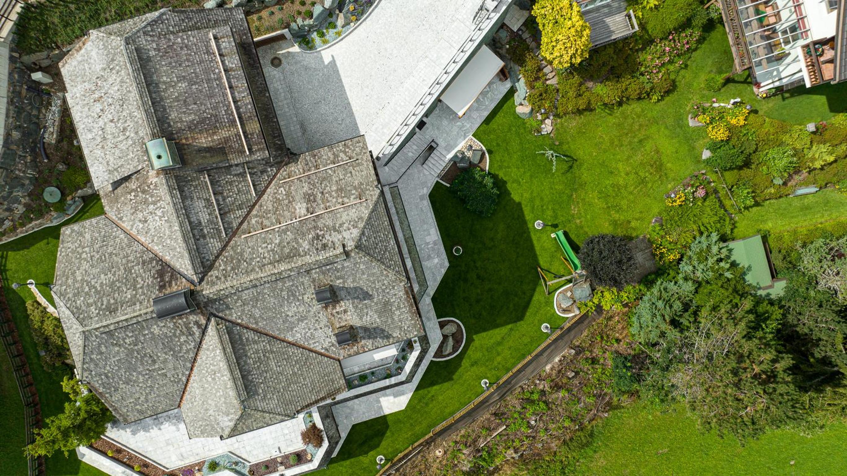 Villa Bostele with Five Bedrooms, Indoor Pool, Two Saunas & Garage