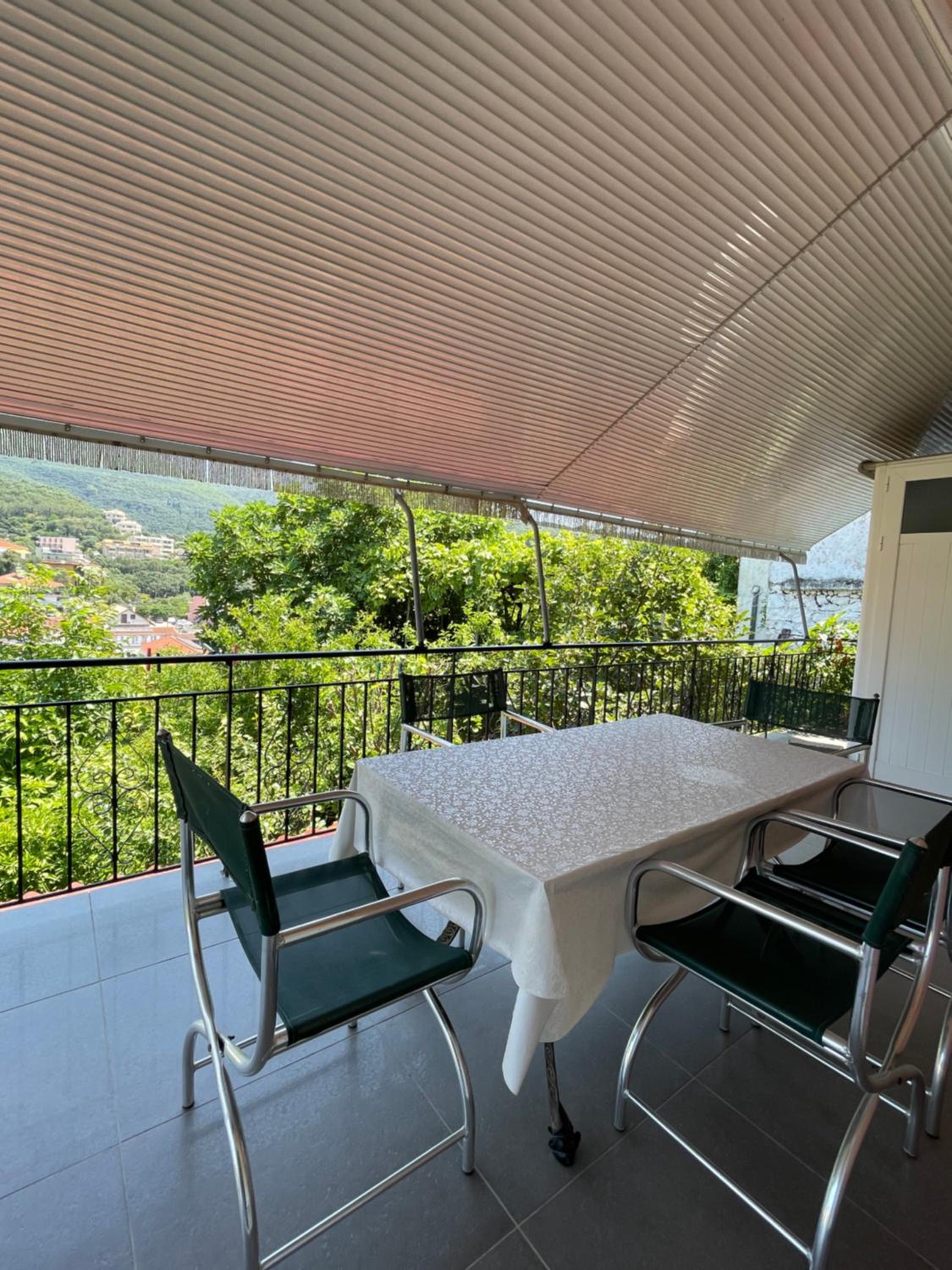Avdikos House