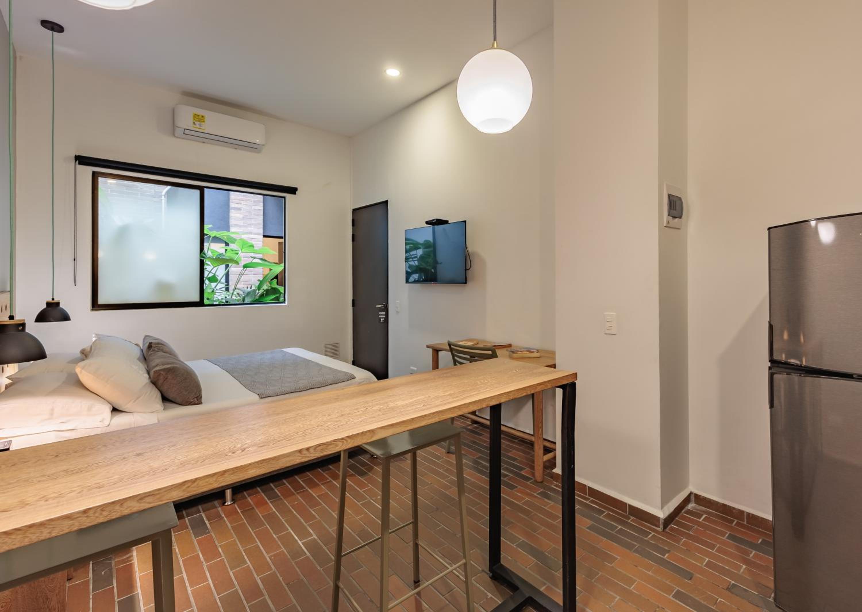 The Somos Flats Laureles