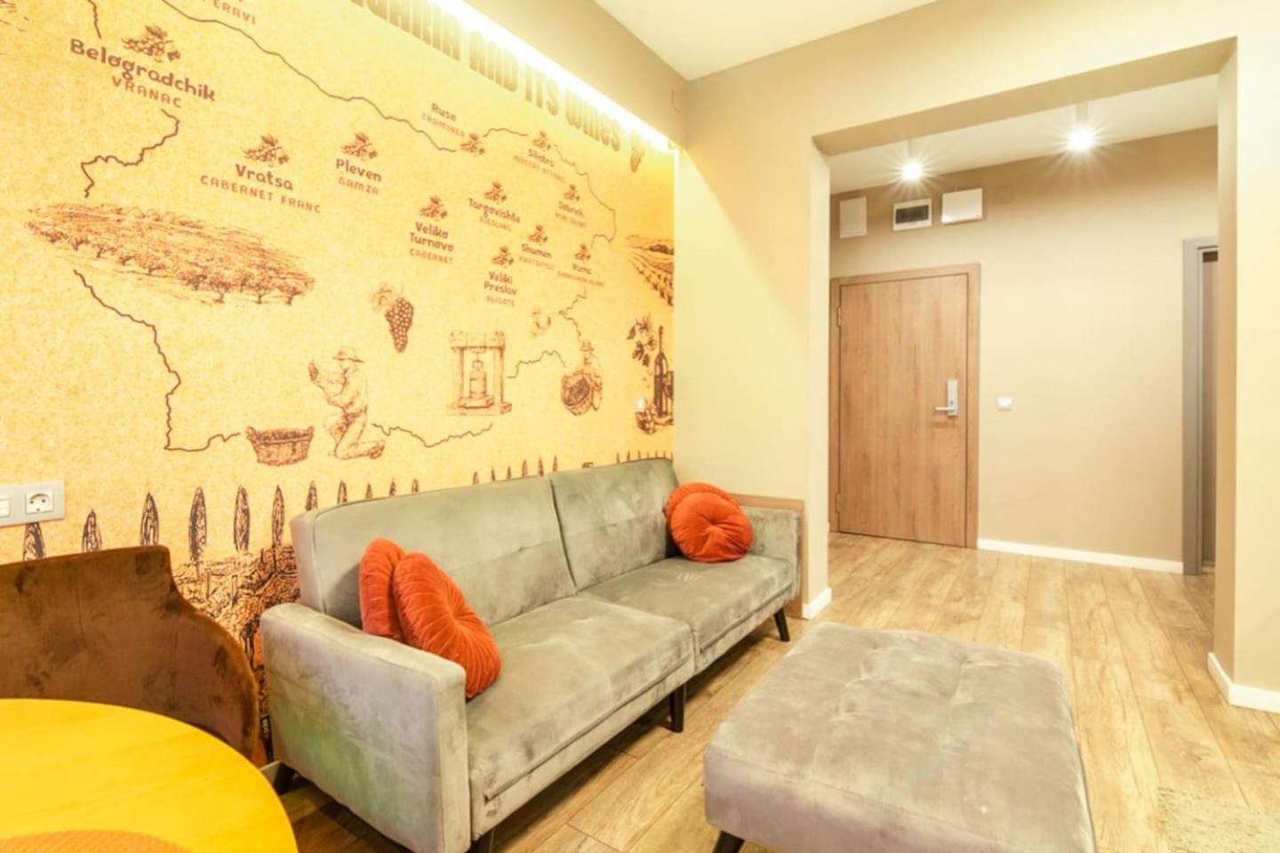 1 BR Wine Journey