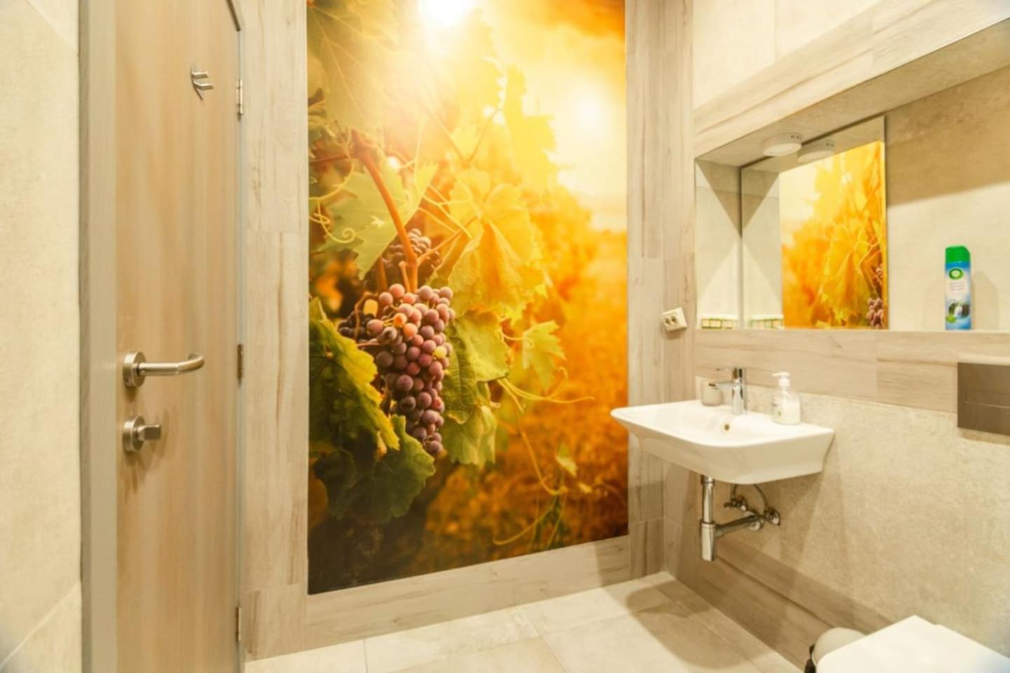 1 BR Wine Journey