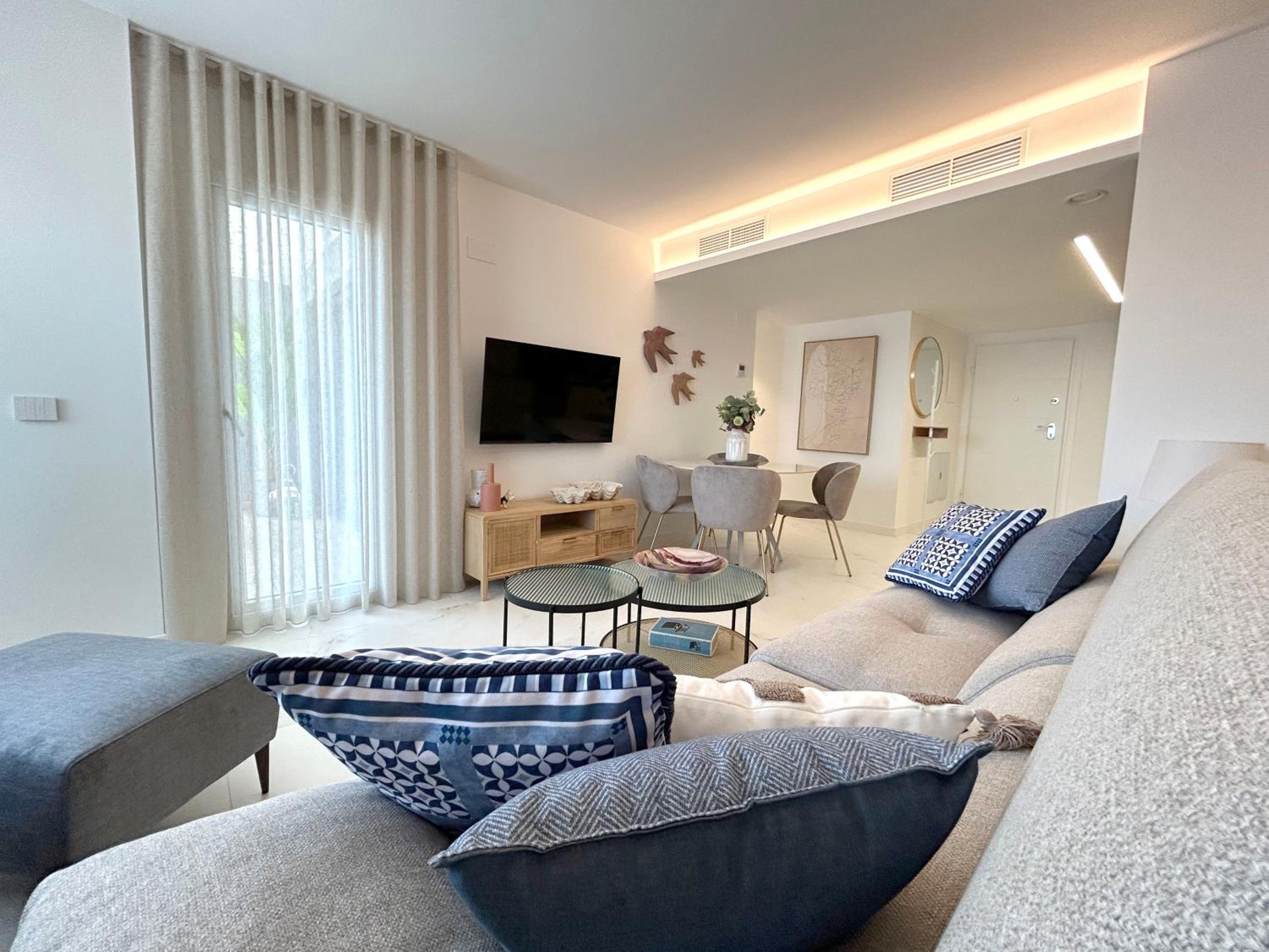 POSIDONIA PUNTA PRIMA - Luxury Seafront Apartments