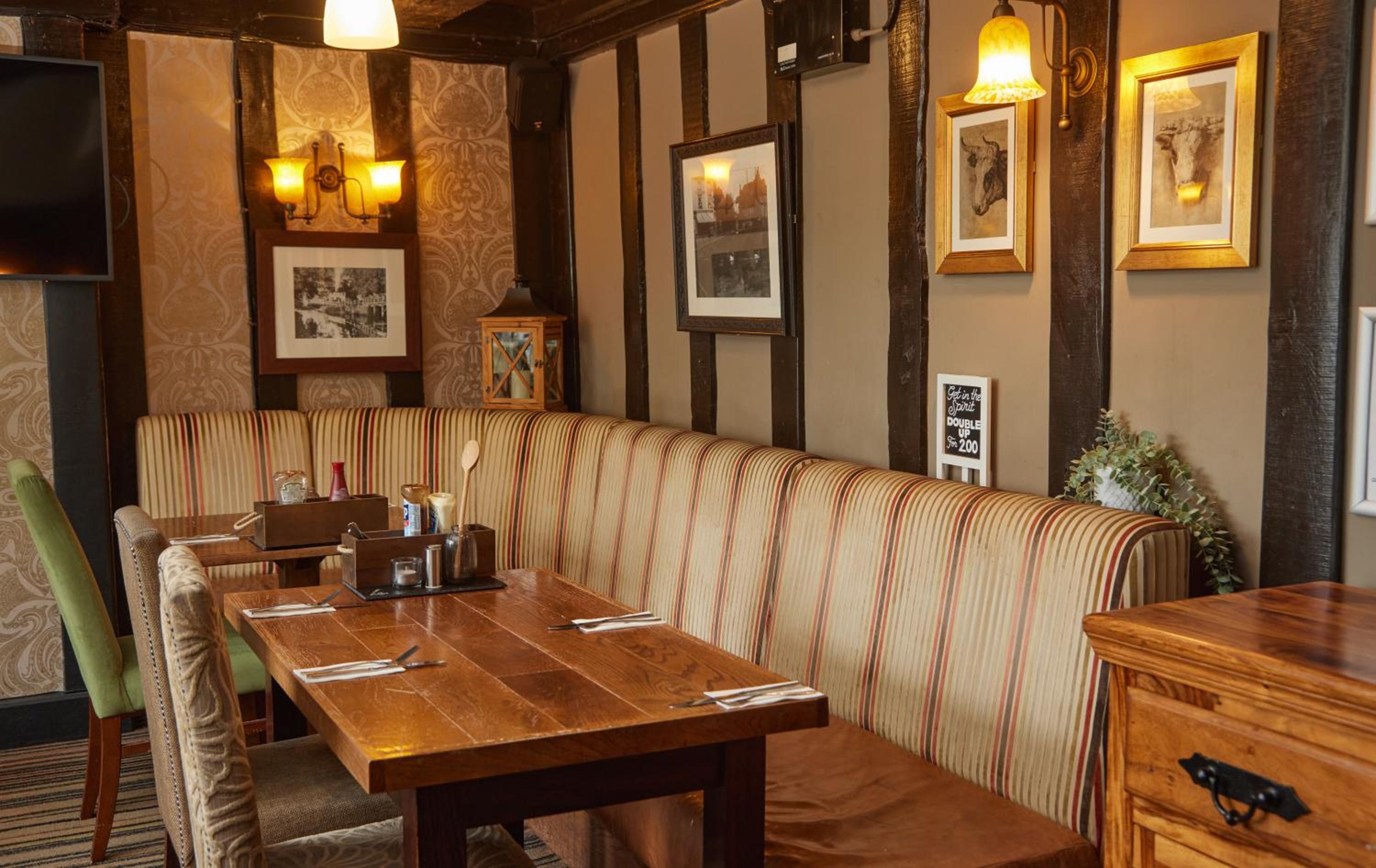 Bull Hotel by Greene King Inns view 2