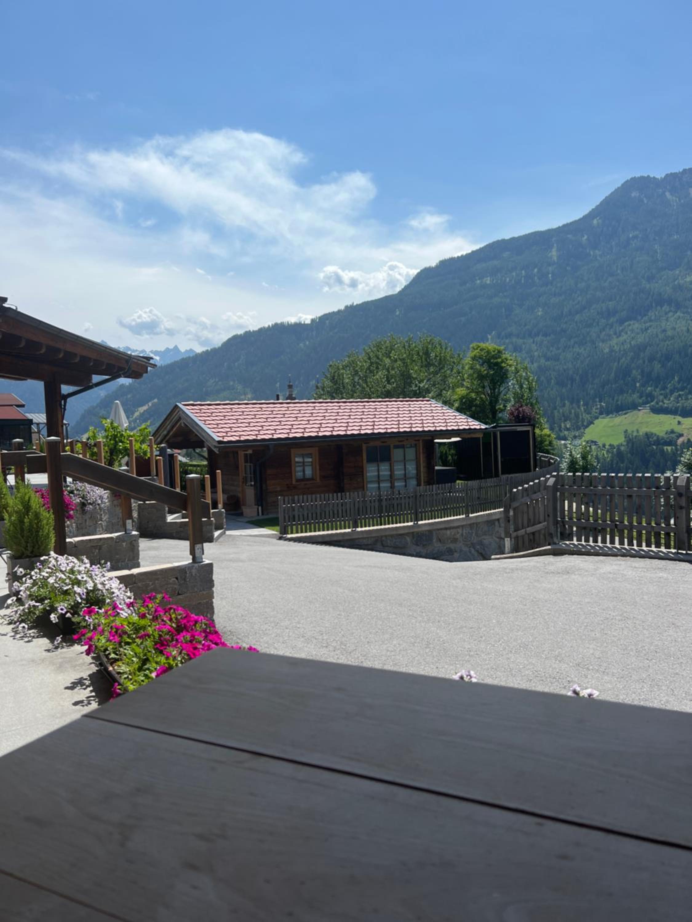 Chalet Hittli 1065 Tirol sauna garden WiFi guest card