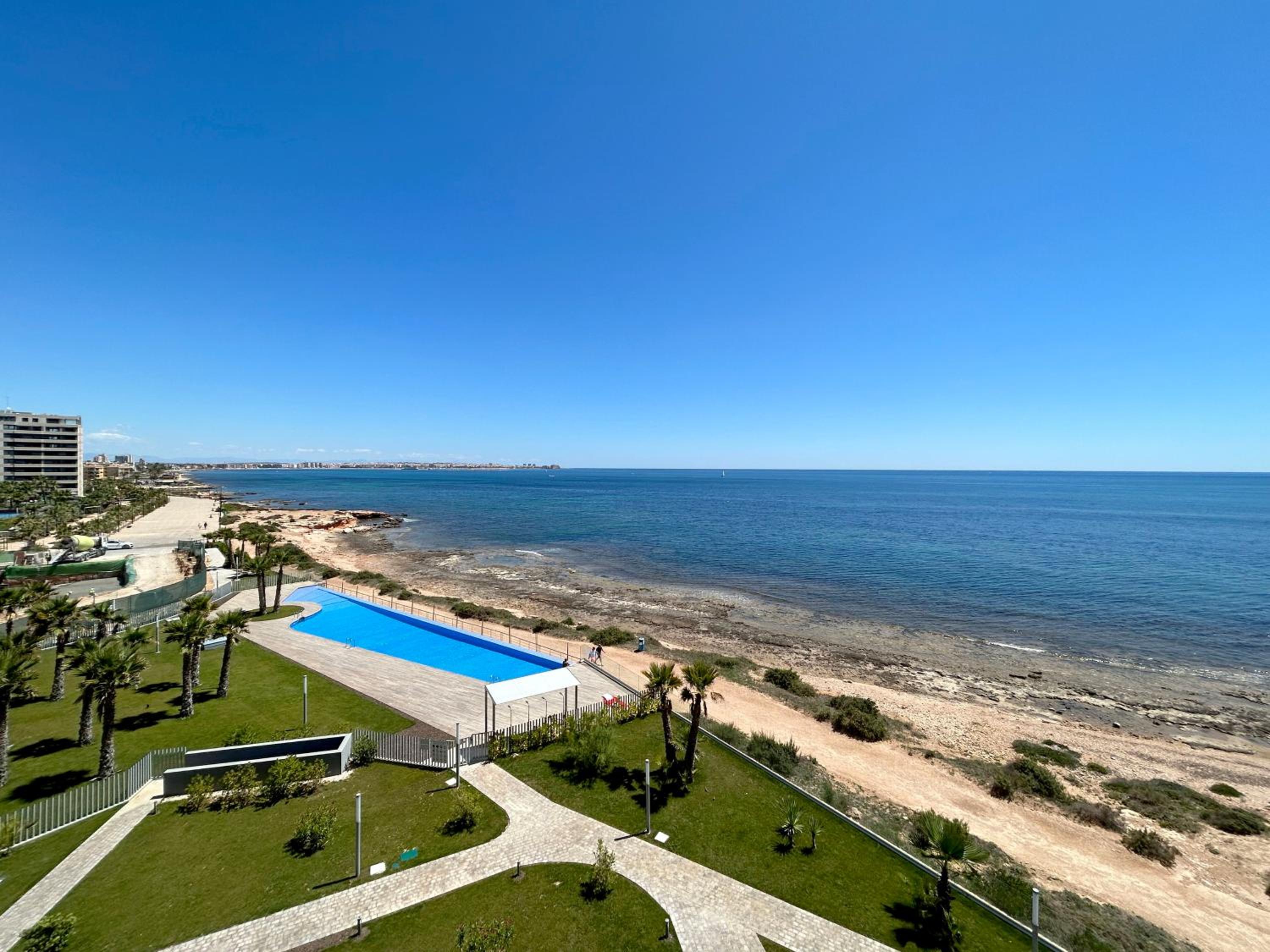 POSIDONIA PUNTA PRIMA - Luxury Seafront Apartments