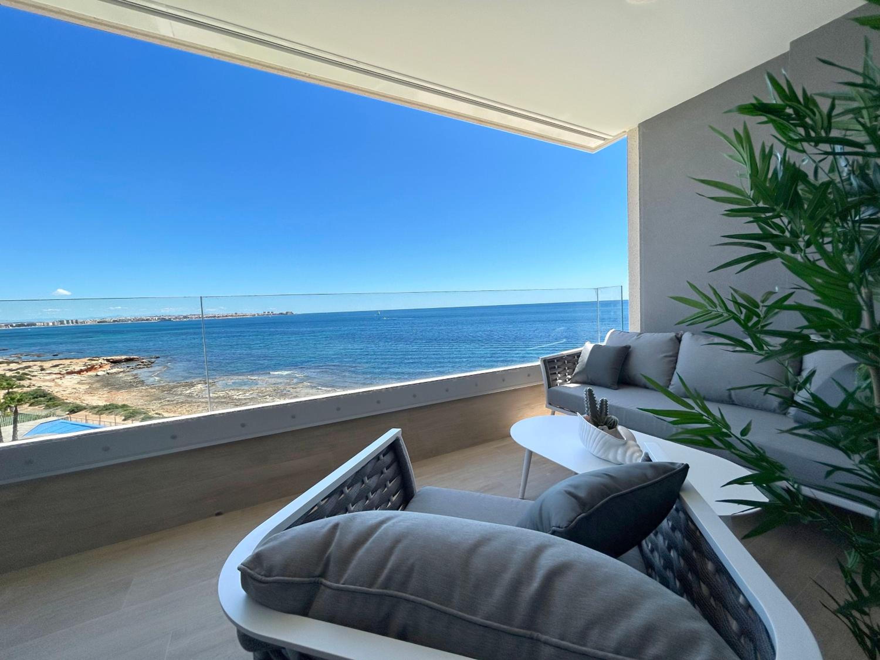 POSIDONIA PUNTA PRIMA - Luxury Seafront Apartments
