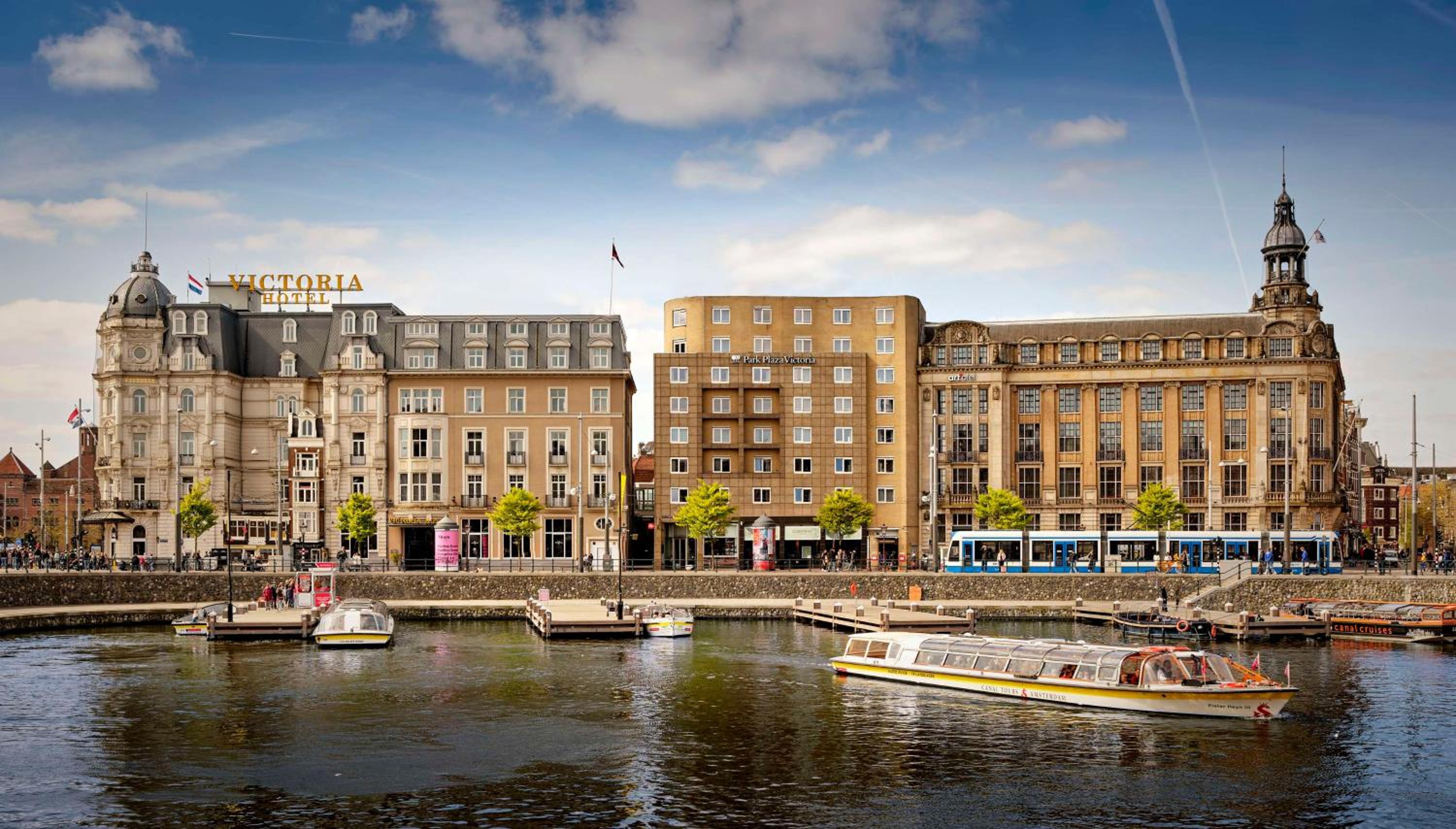 Hotel Park Plaza Victoria Amsterdam - Image 1