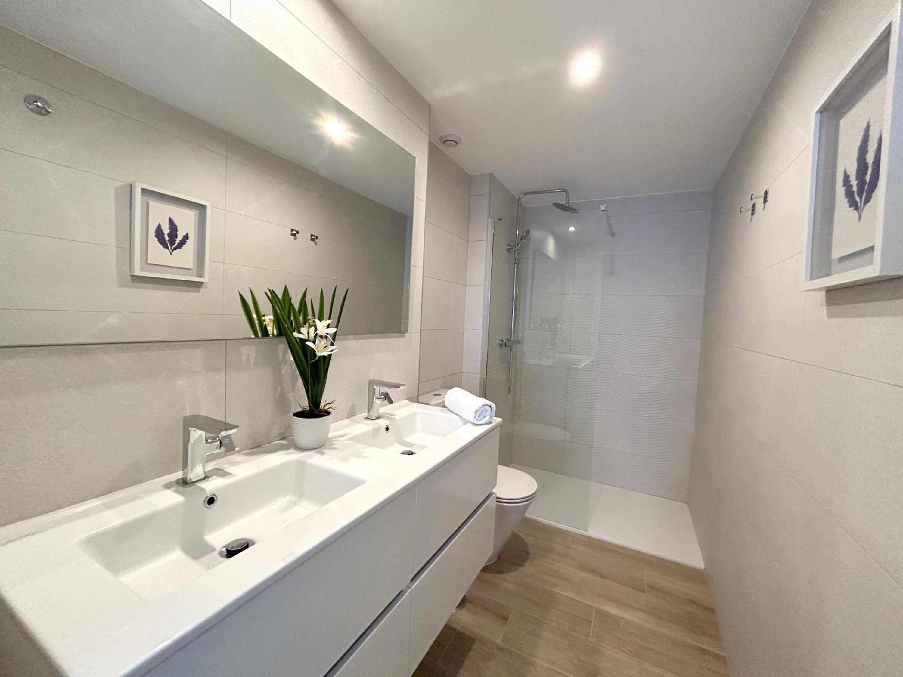 POSIDONIA PUNTA PRIMA - Luxury Seafront Apartments