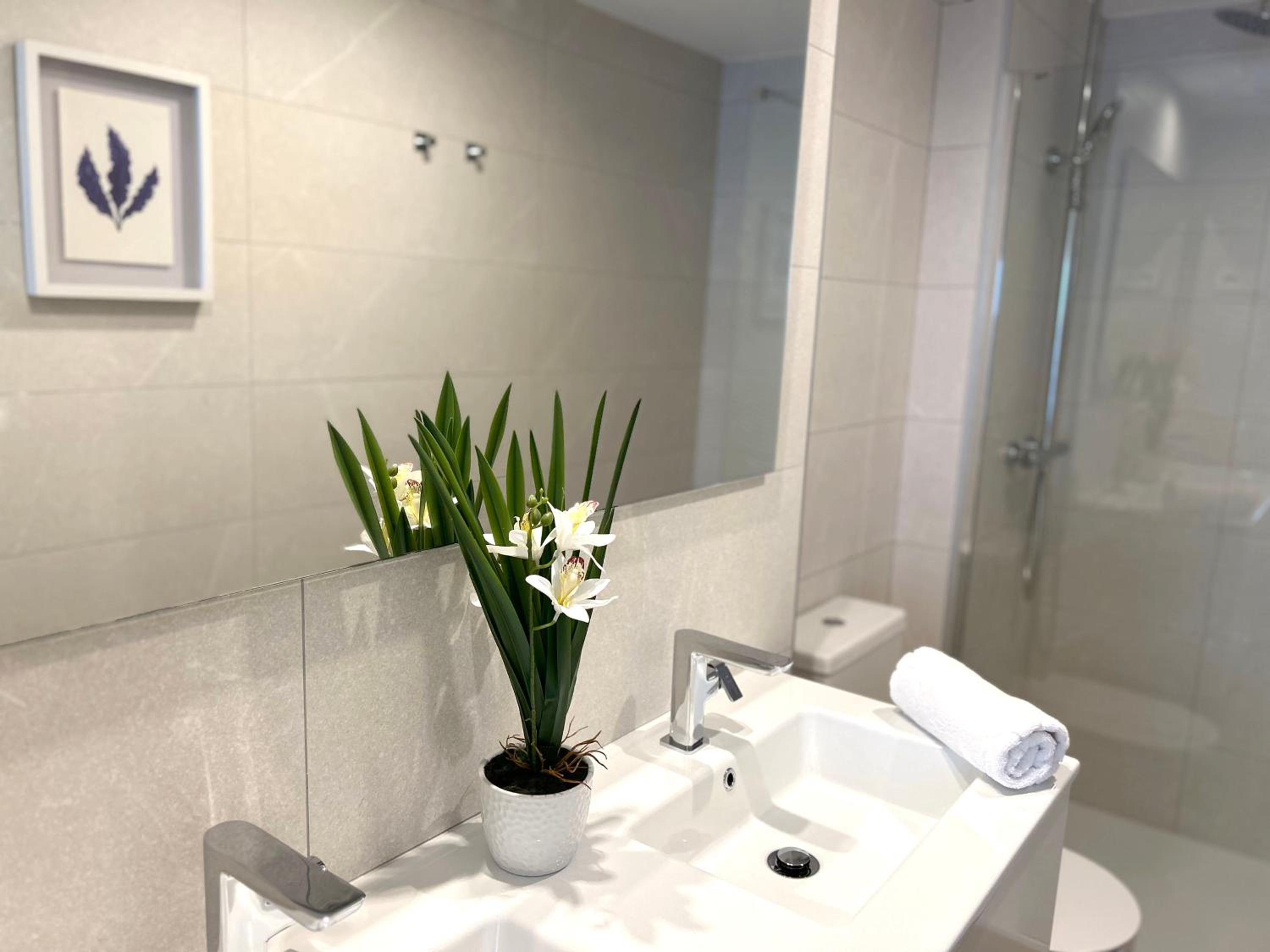POSIDONIA PUNTA PRIMA - Luxury Seafront Apartments