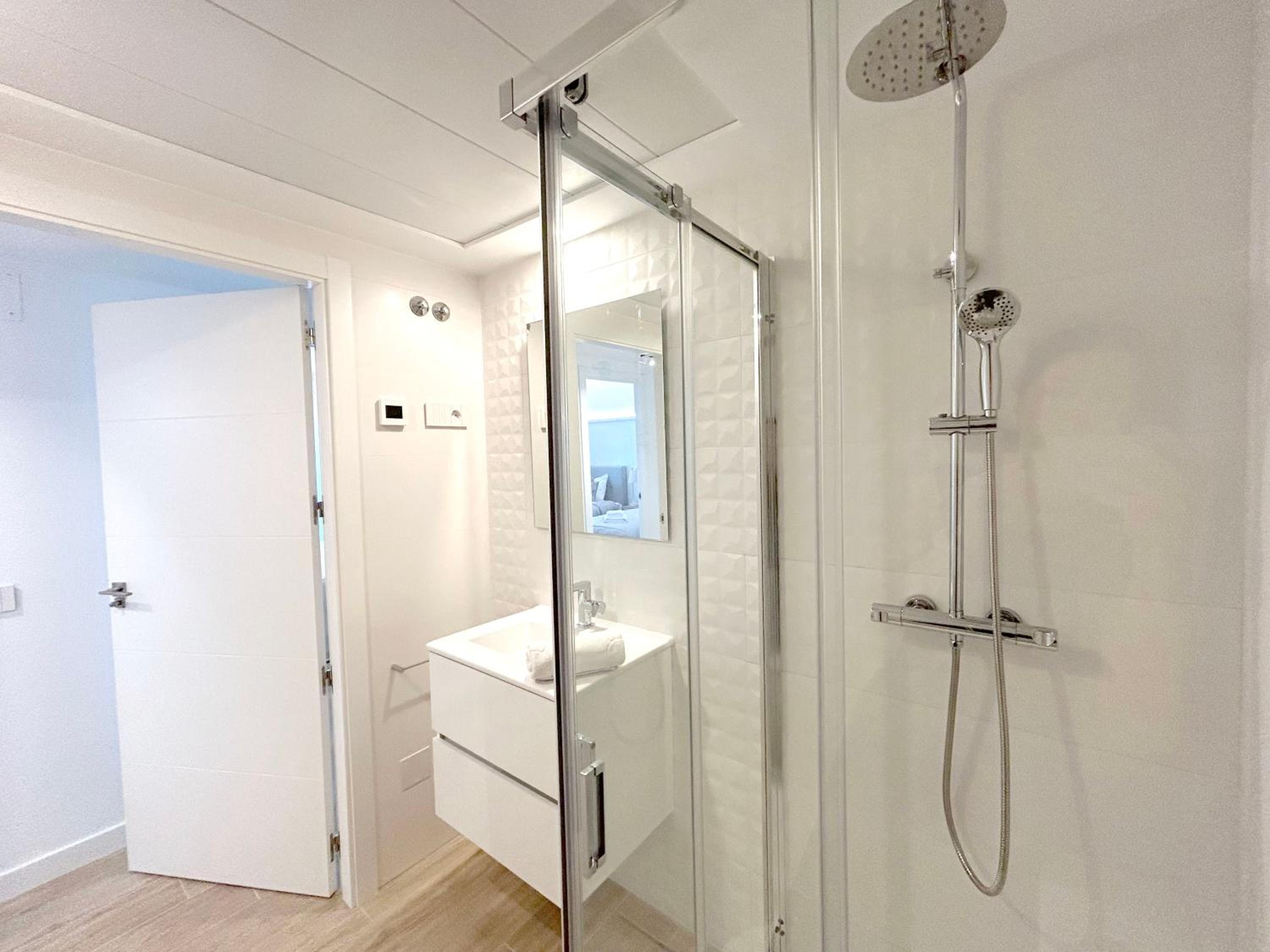 POSIDONIA PUNTA PRIMA - Luxury Seafront Apartments