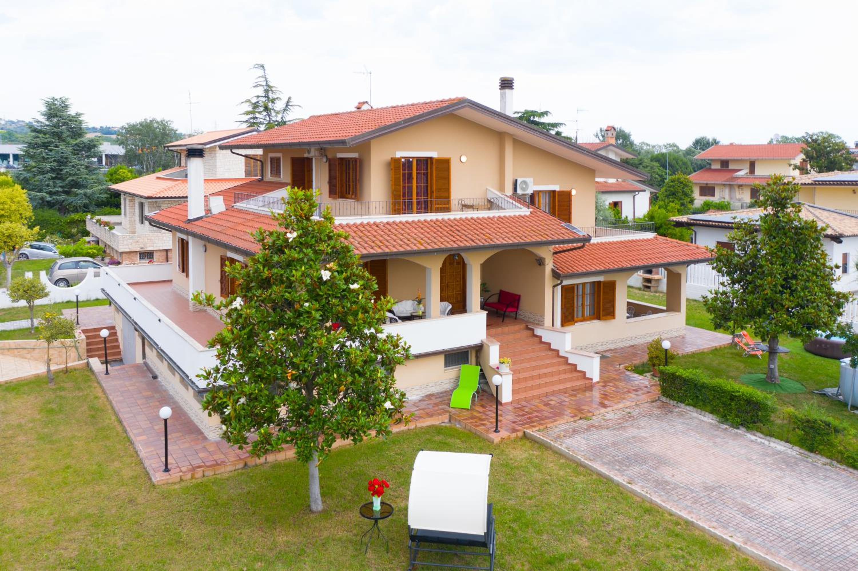 La Villa di Tony view 3