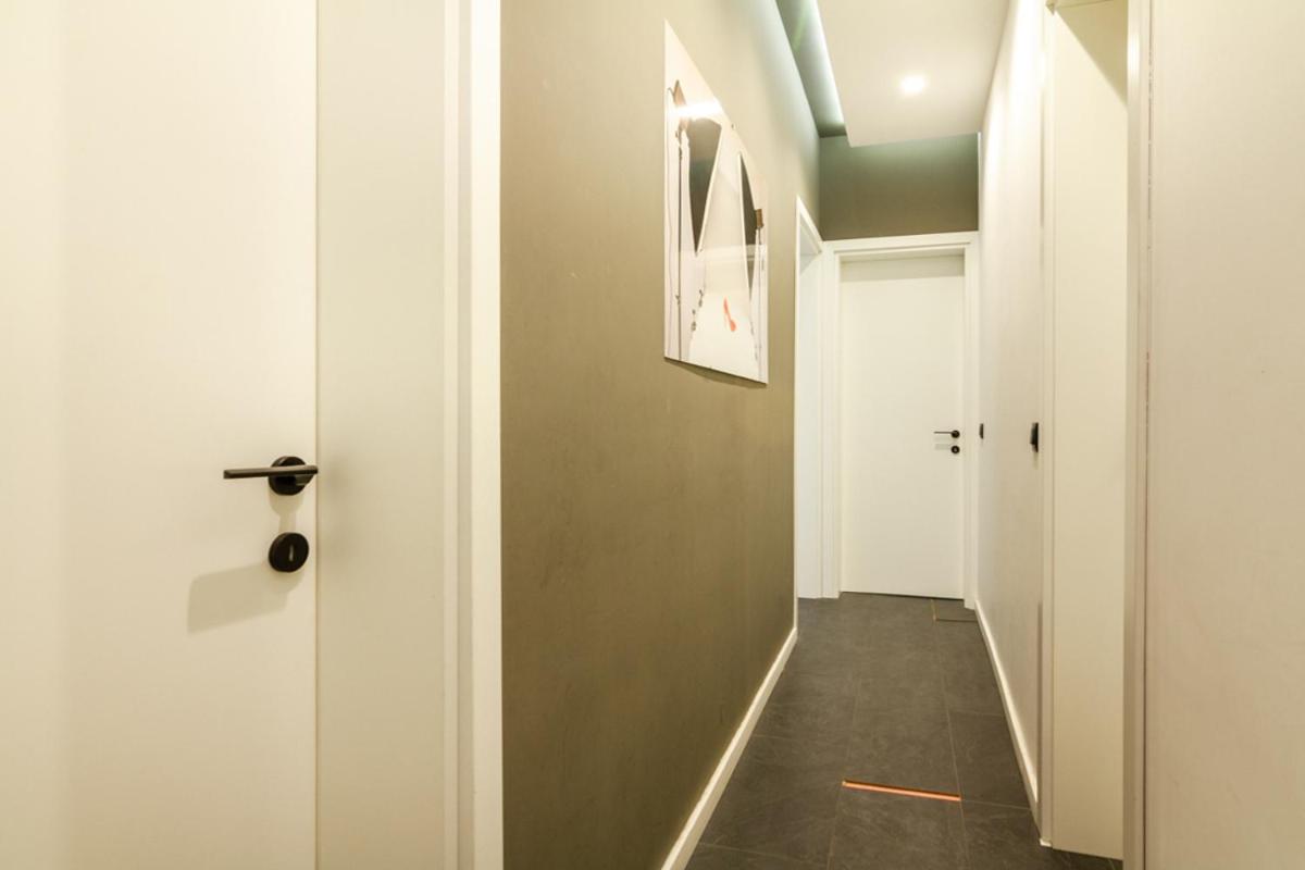 Viral 2 BR Photo Studio Loft