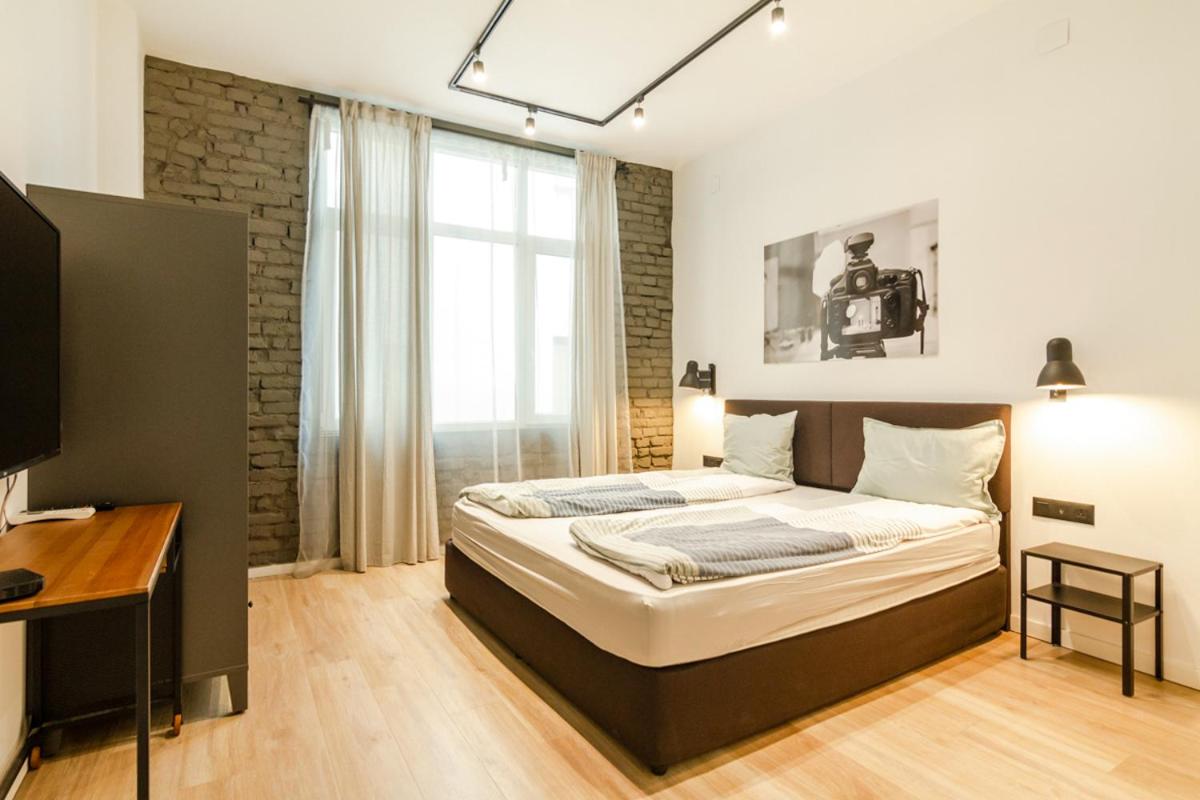 Viral 2 BR Photo Studio Loft