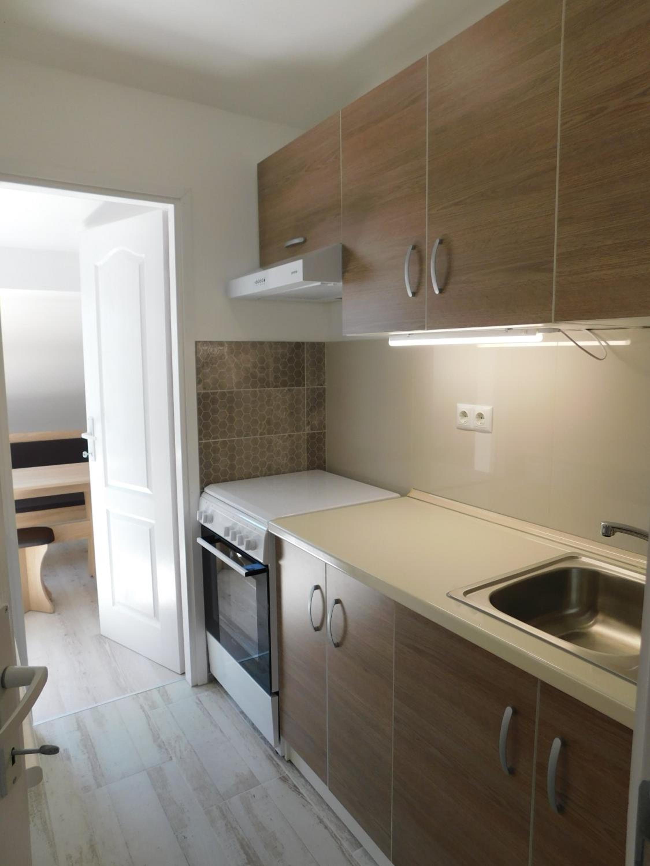 Tina apartman