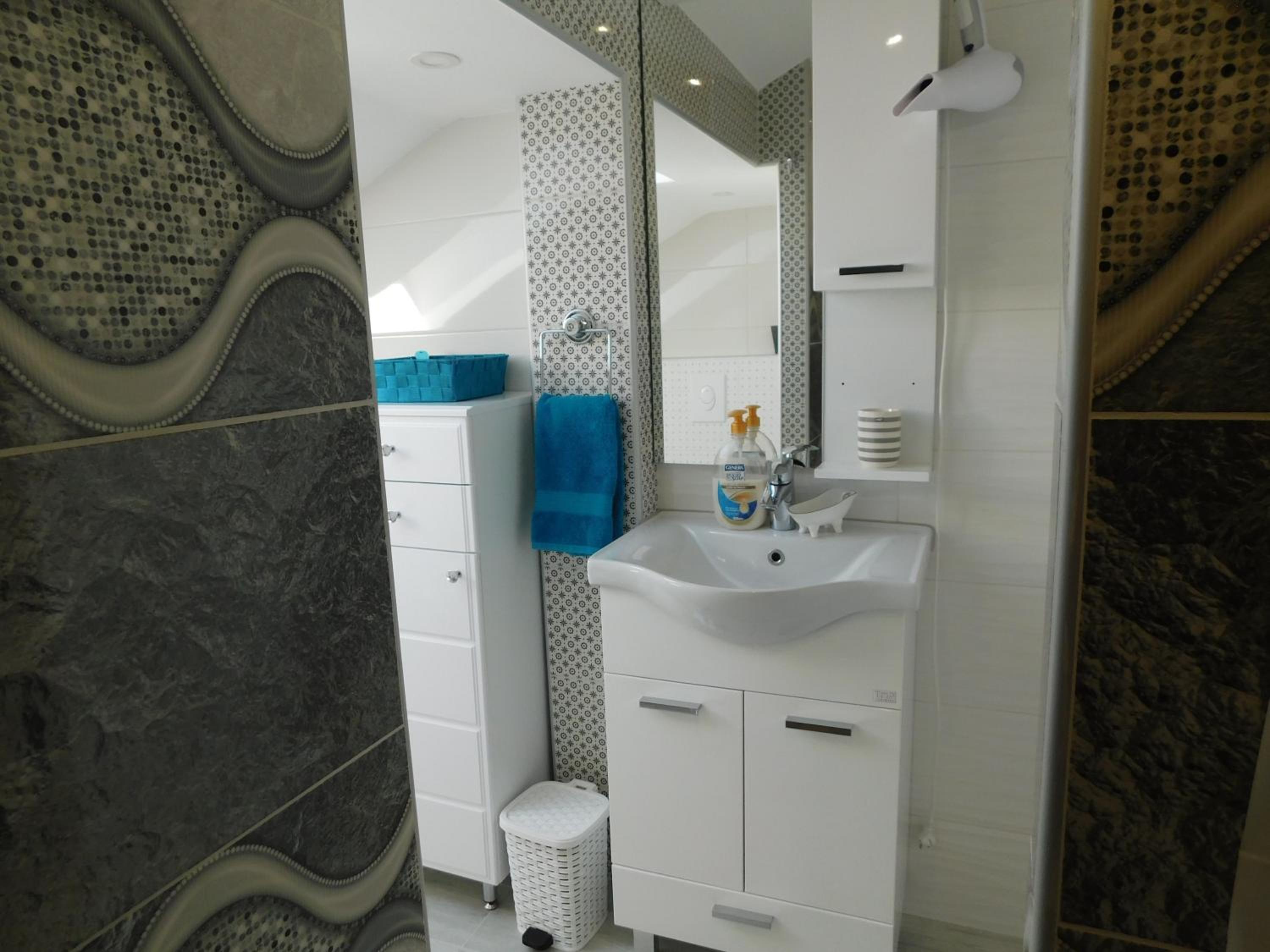 Tina apartman