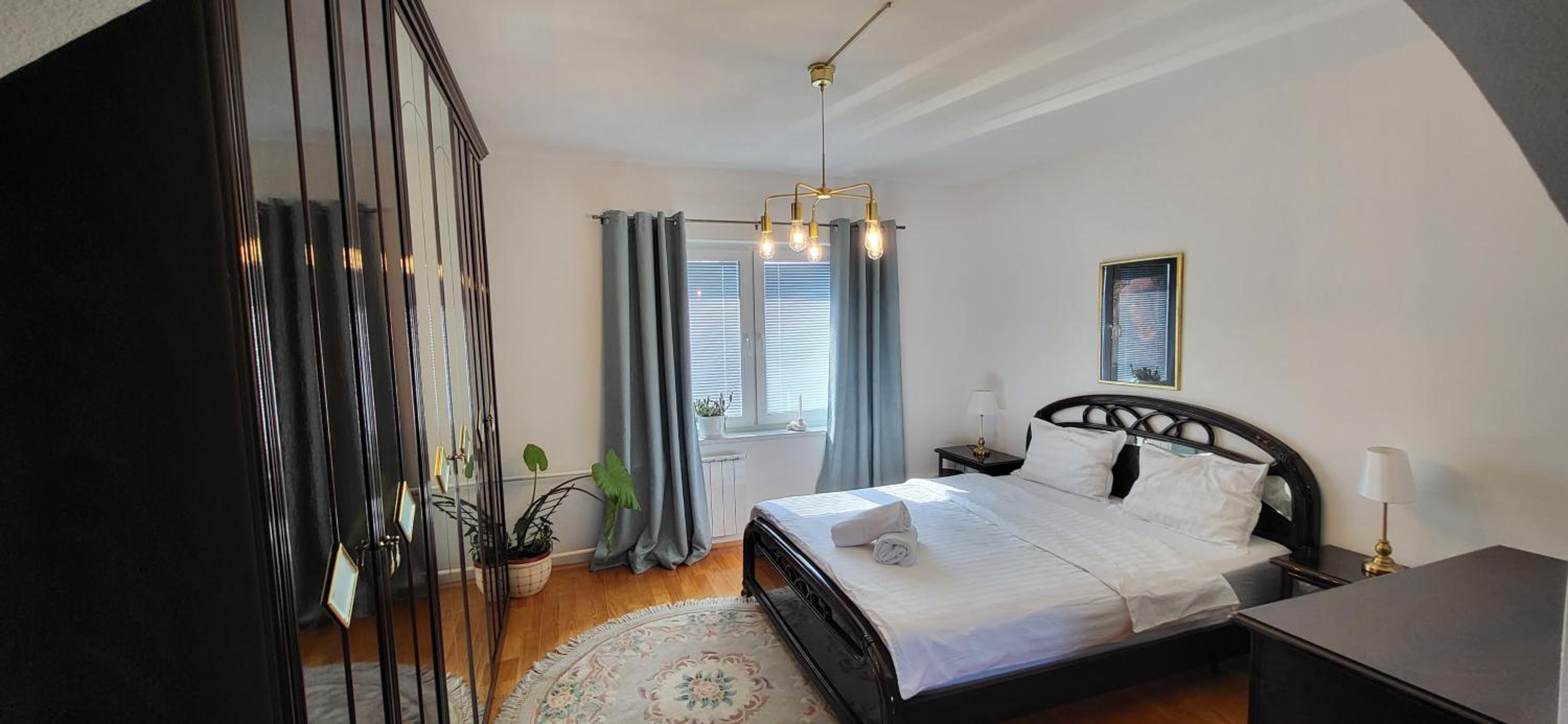 Mott Residence view 5
