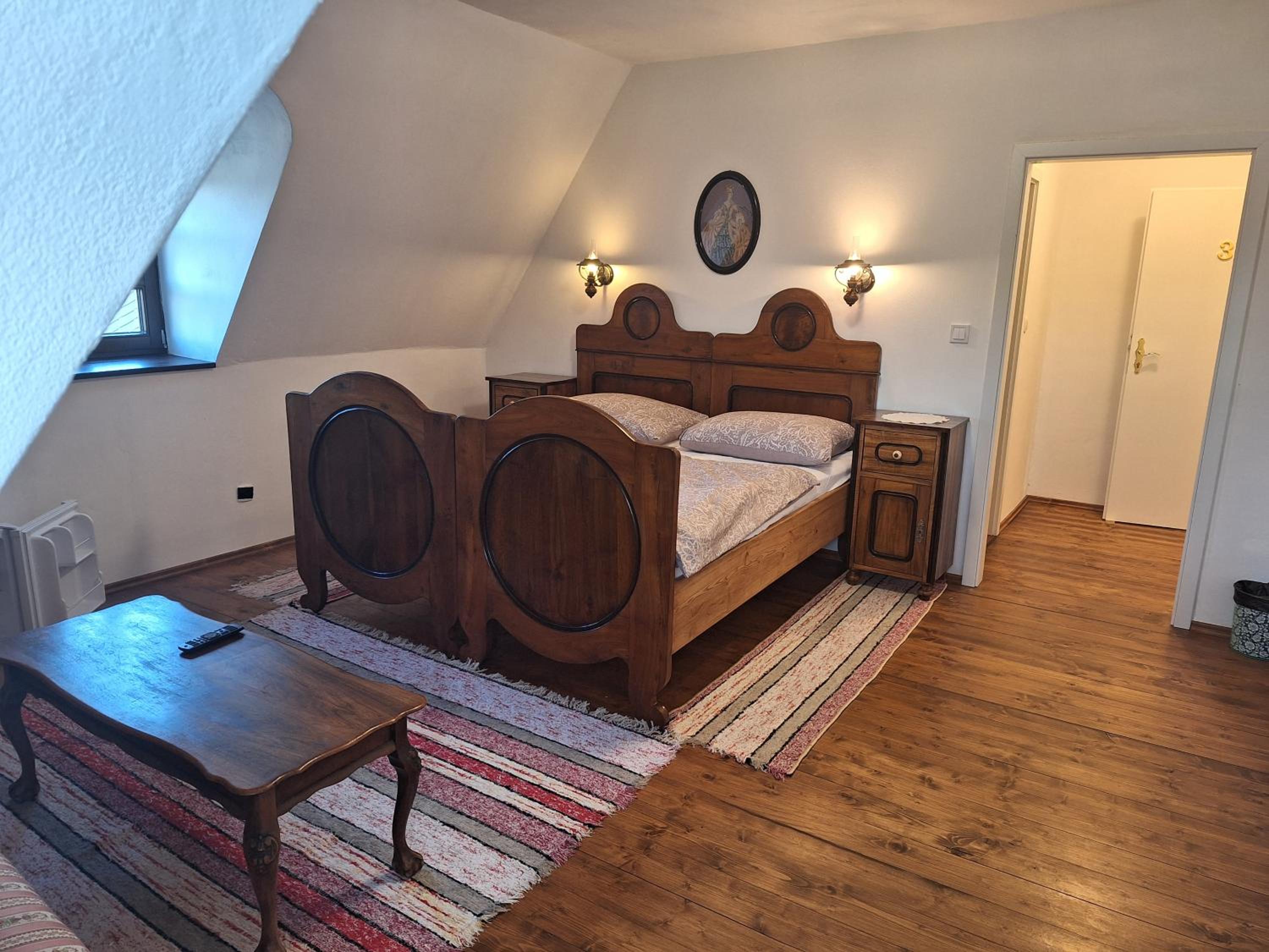 Kaštieľ Košťany