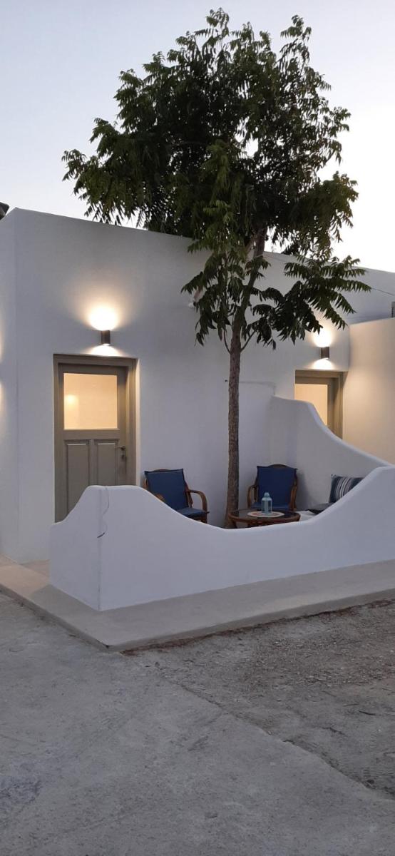 Moustakas Beach Apartments