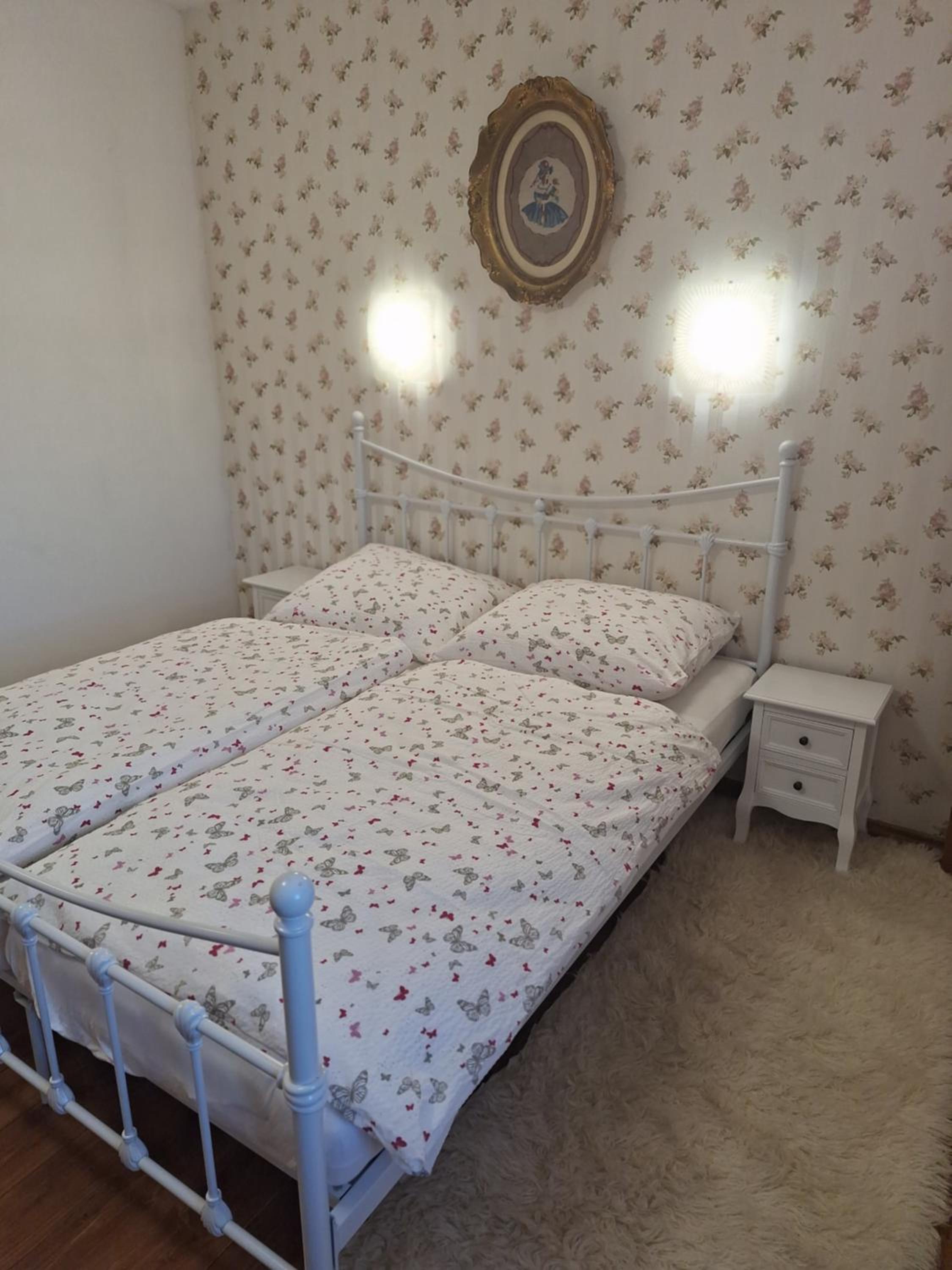 Kaštieľ Košťany