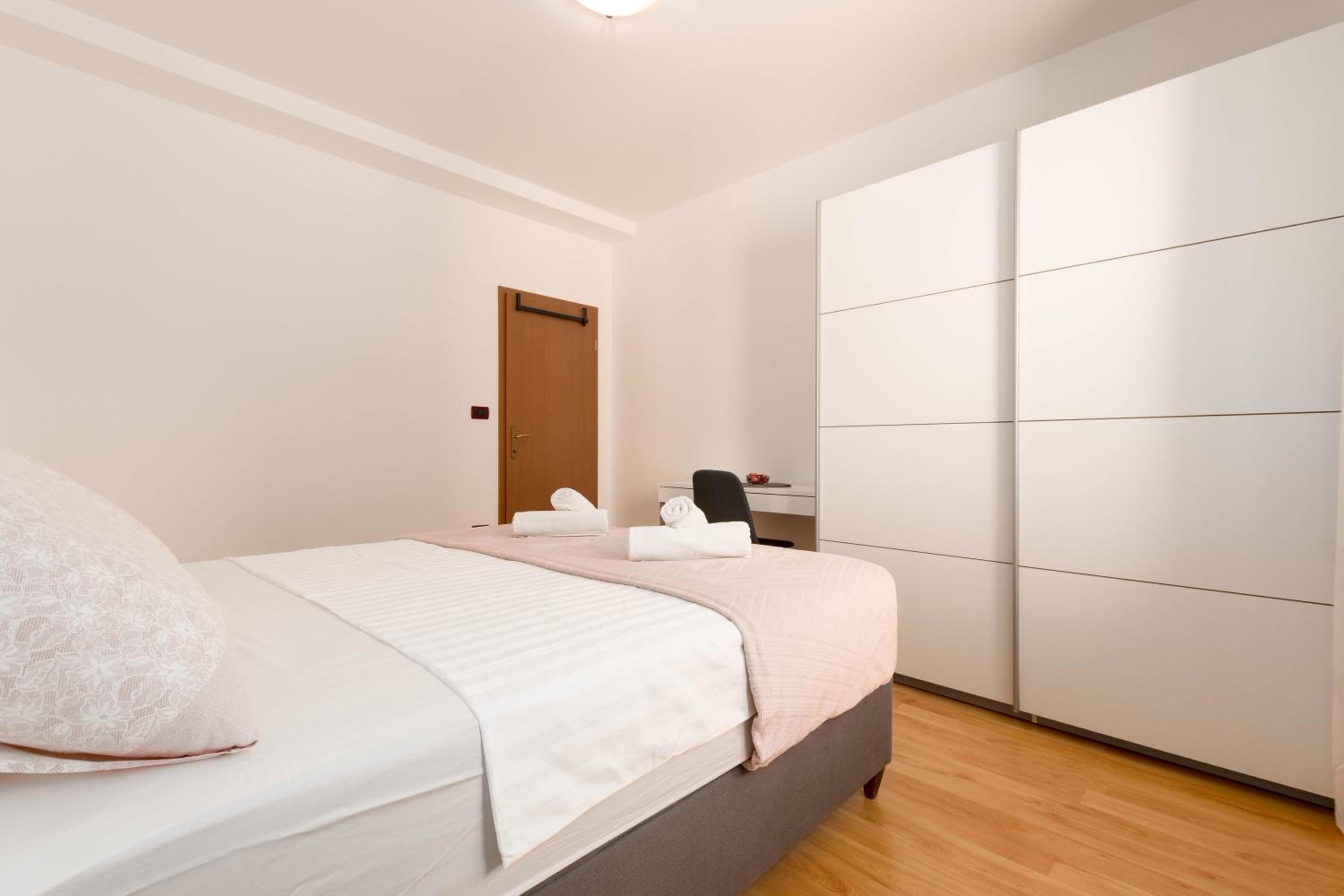 Apartment Lucija, Stinjan view 4
