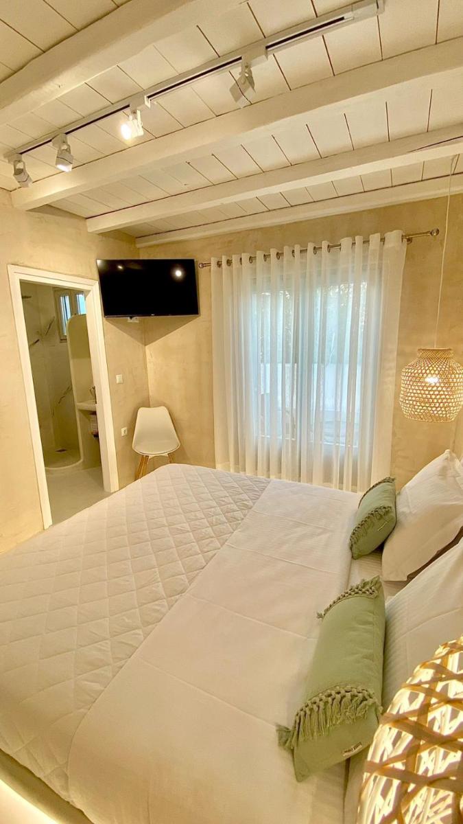 Moustakas Beach Apartments