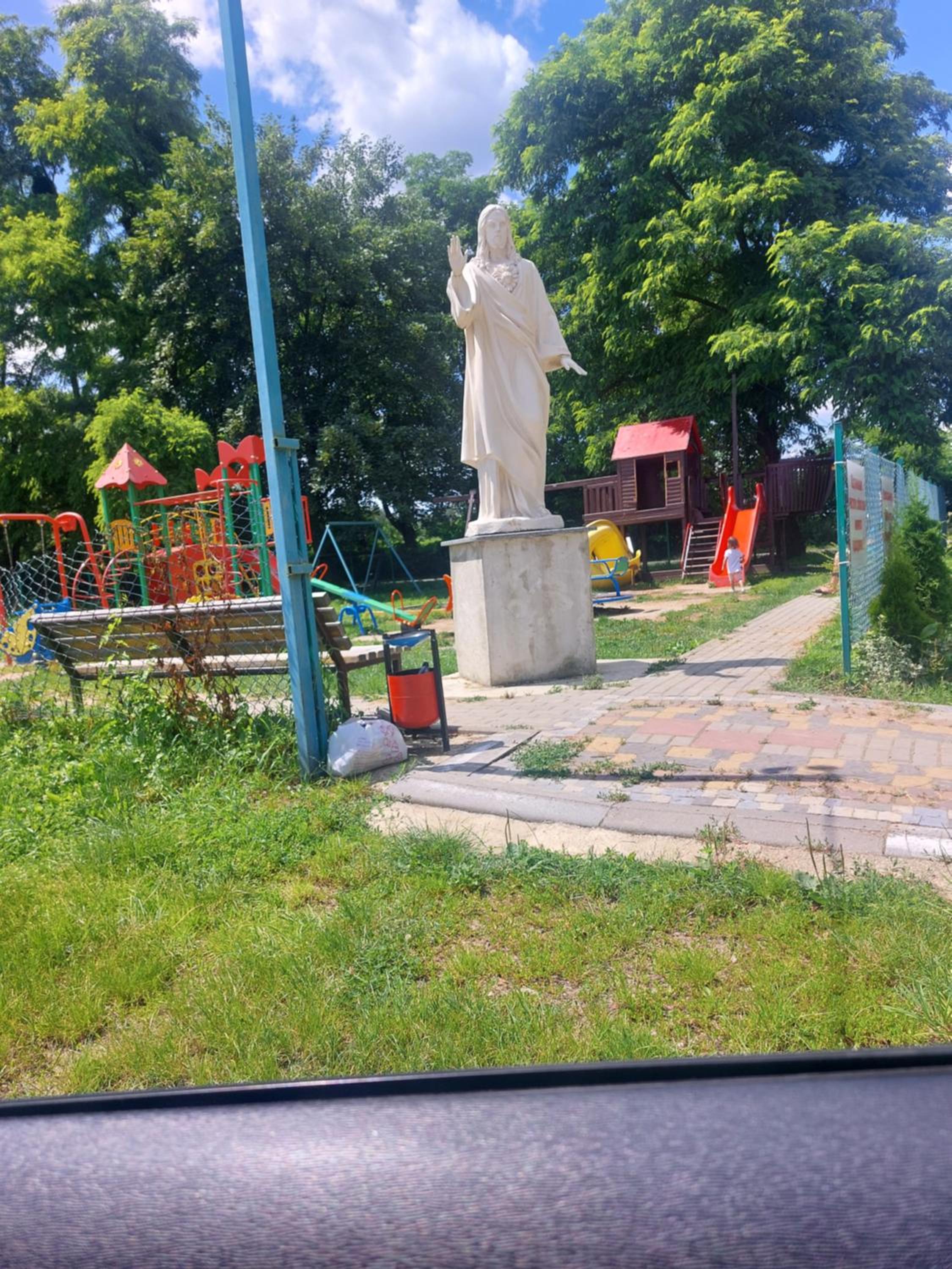 Photo 11