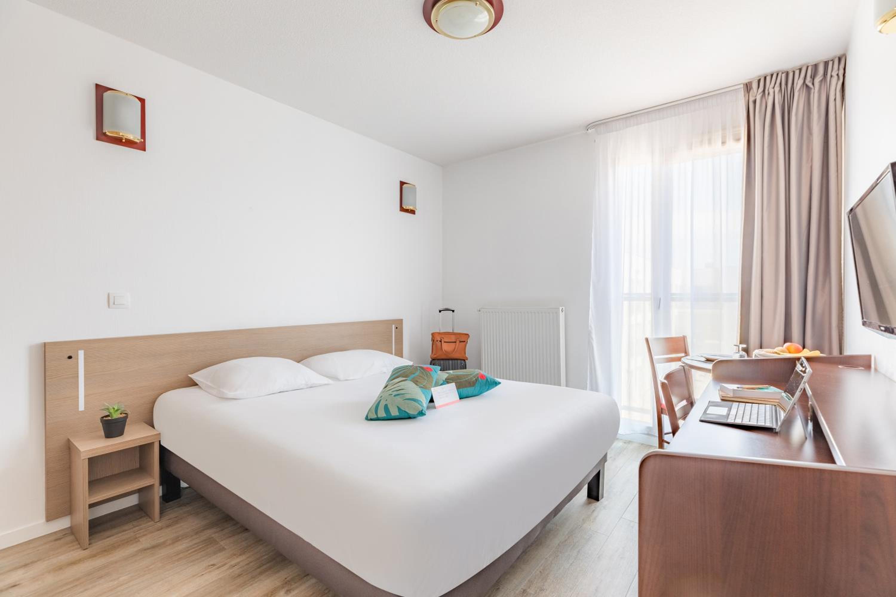 Chalon-Sur-Saone Vacations - Appart'City Classic Chalon sur Saone - Property Image 1