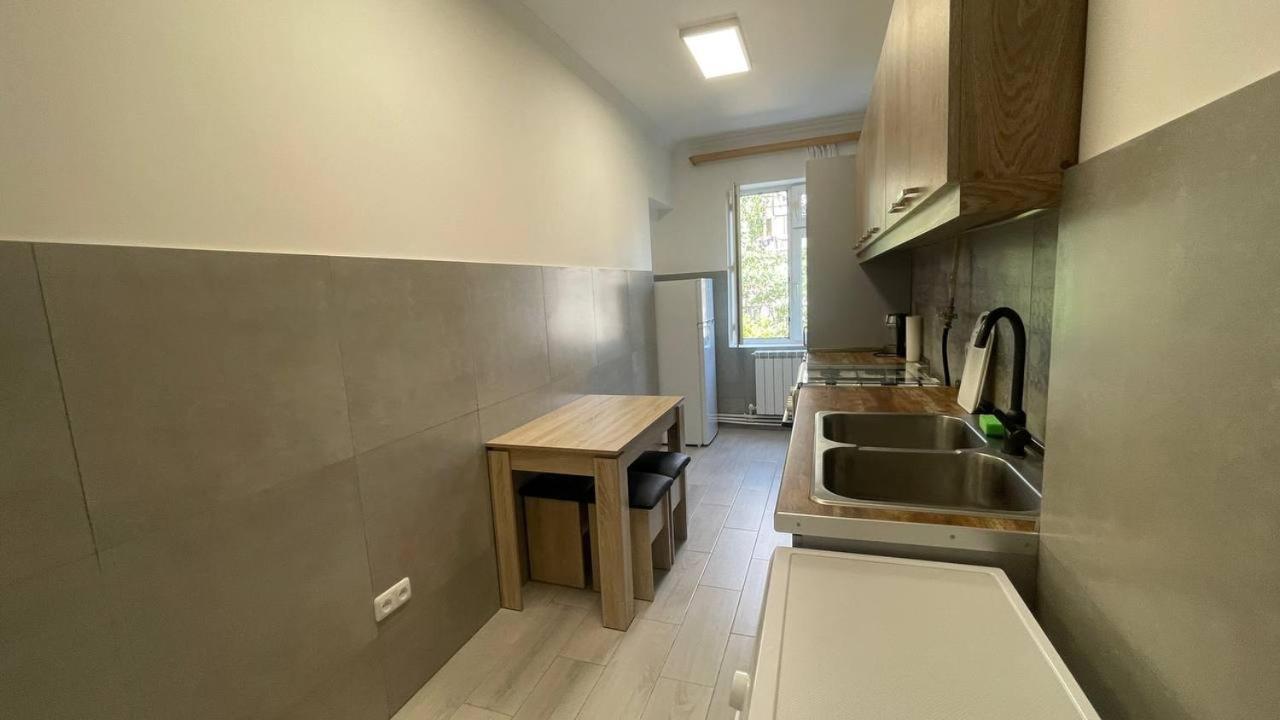 Sunny Home Apartment