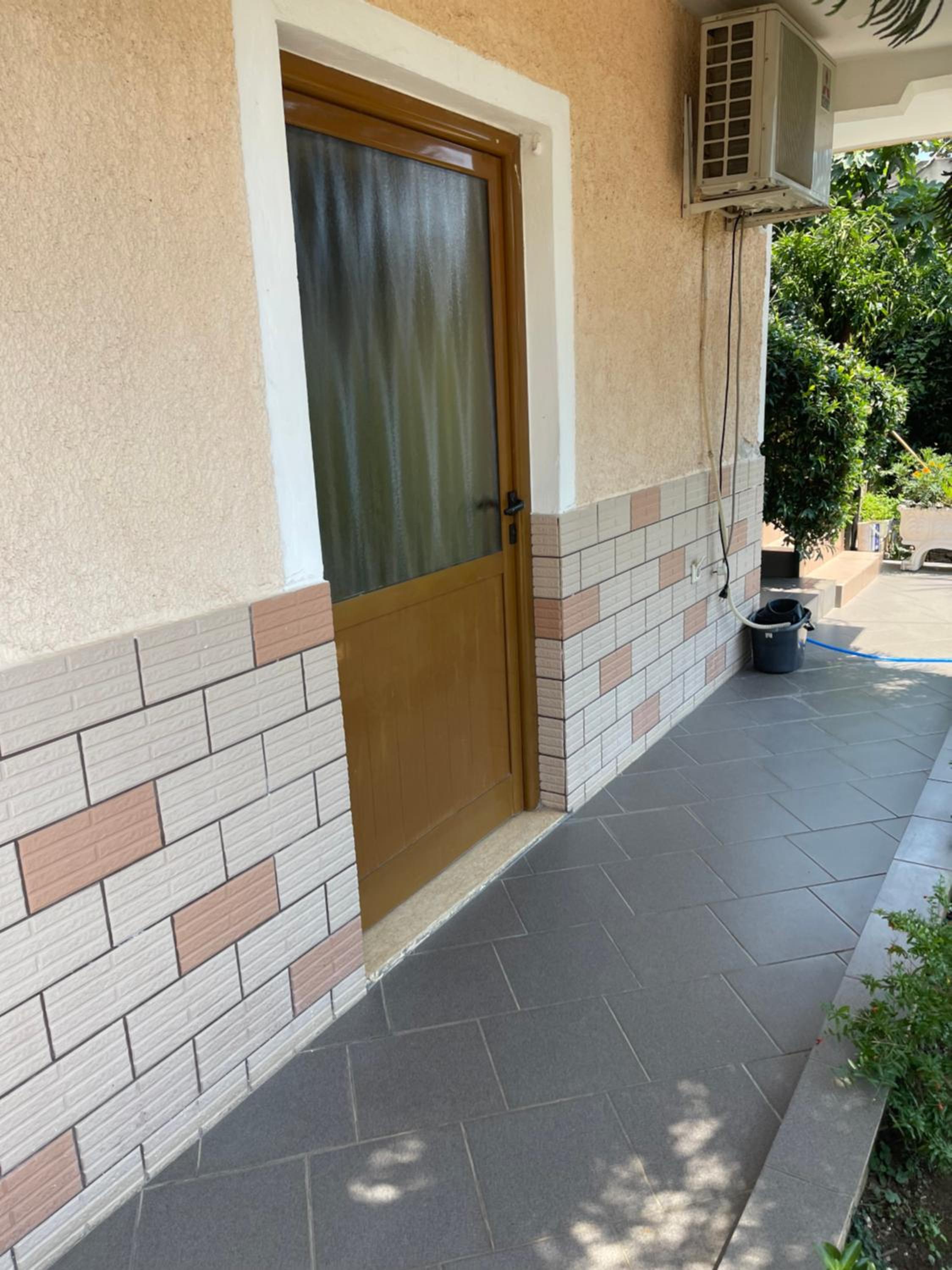 Elias Guest House