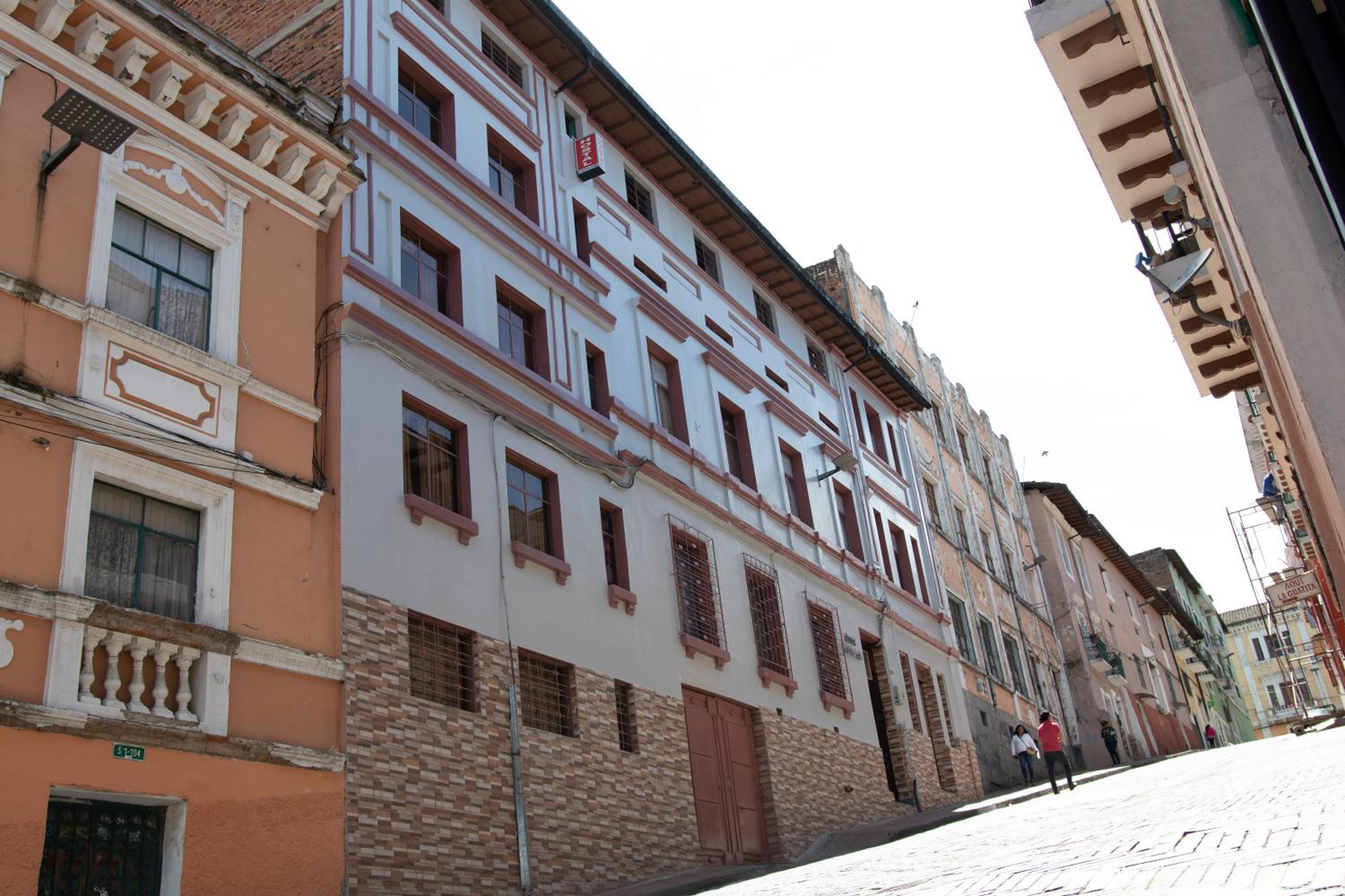 Photo 42