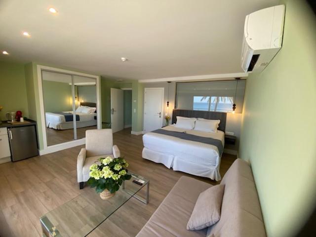 H Boutique la Caleta bay