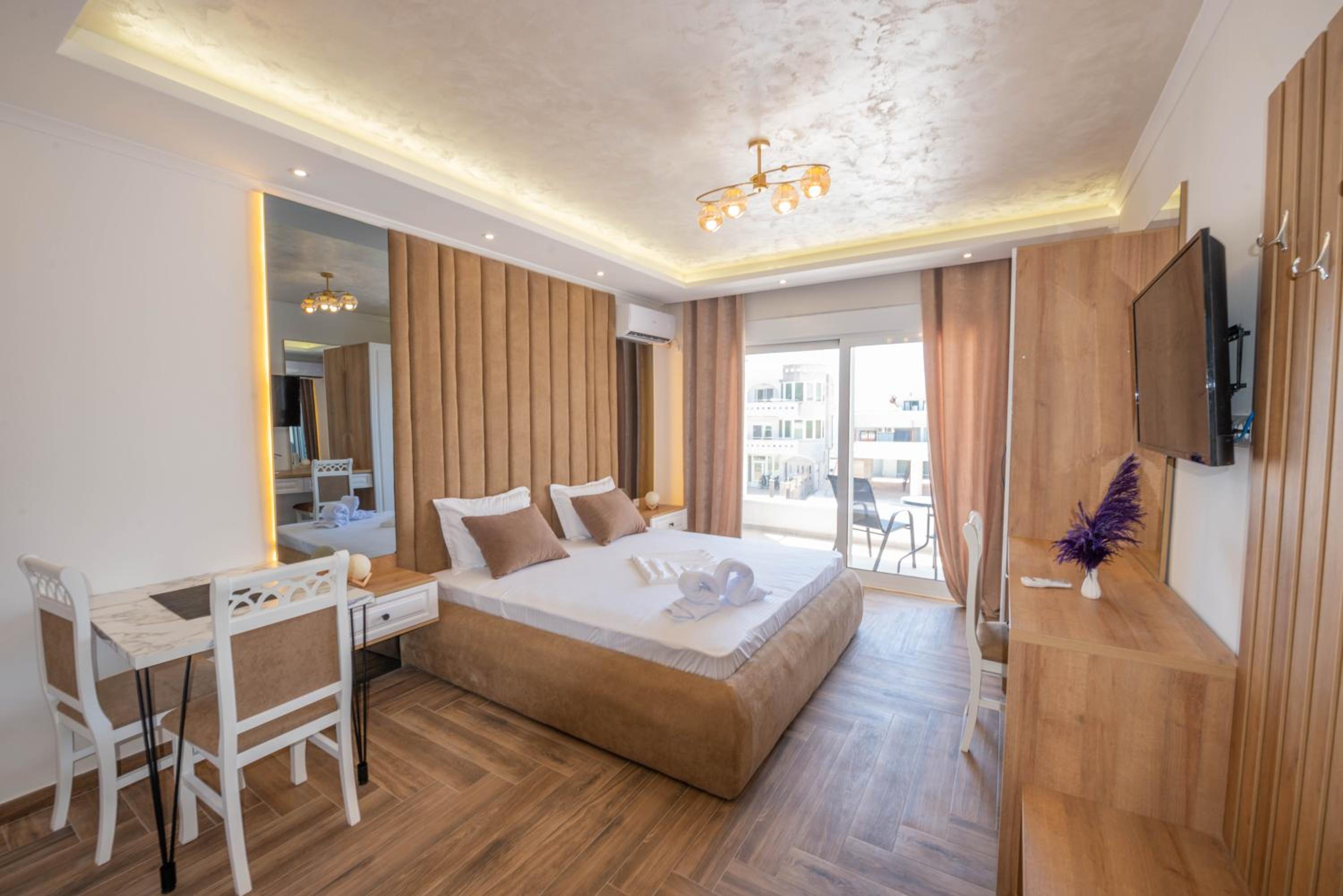 Twins Apartments
