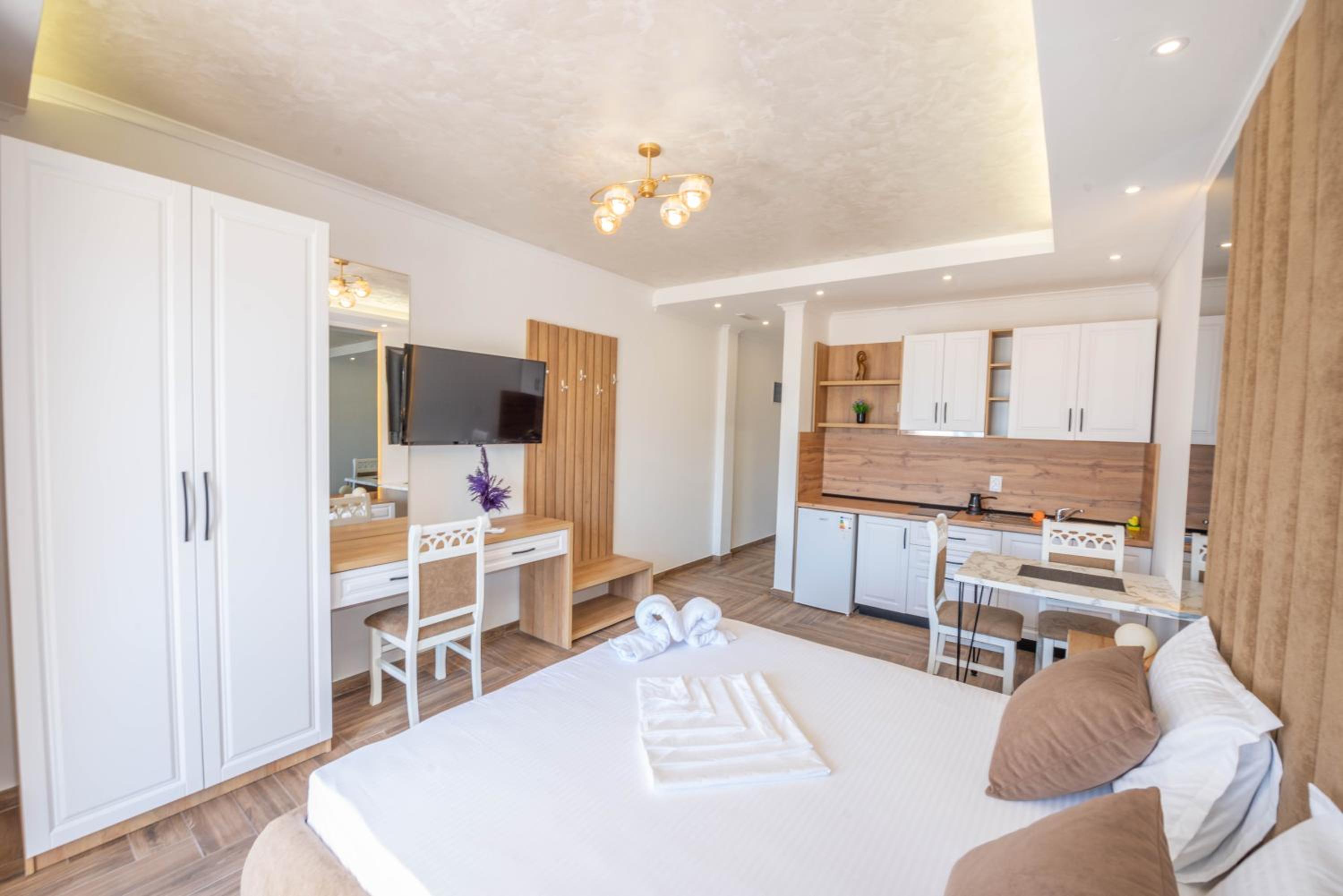Twins Apartments