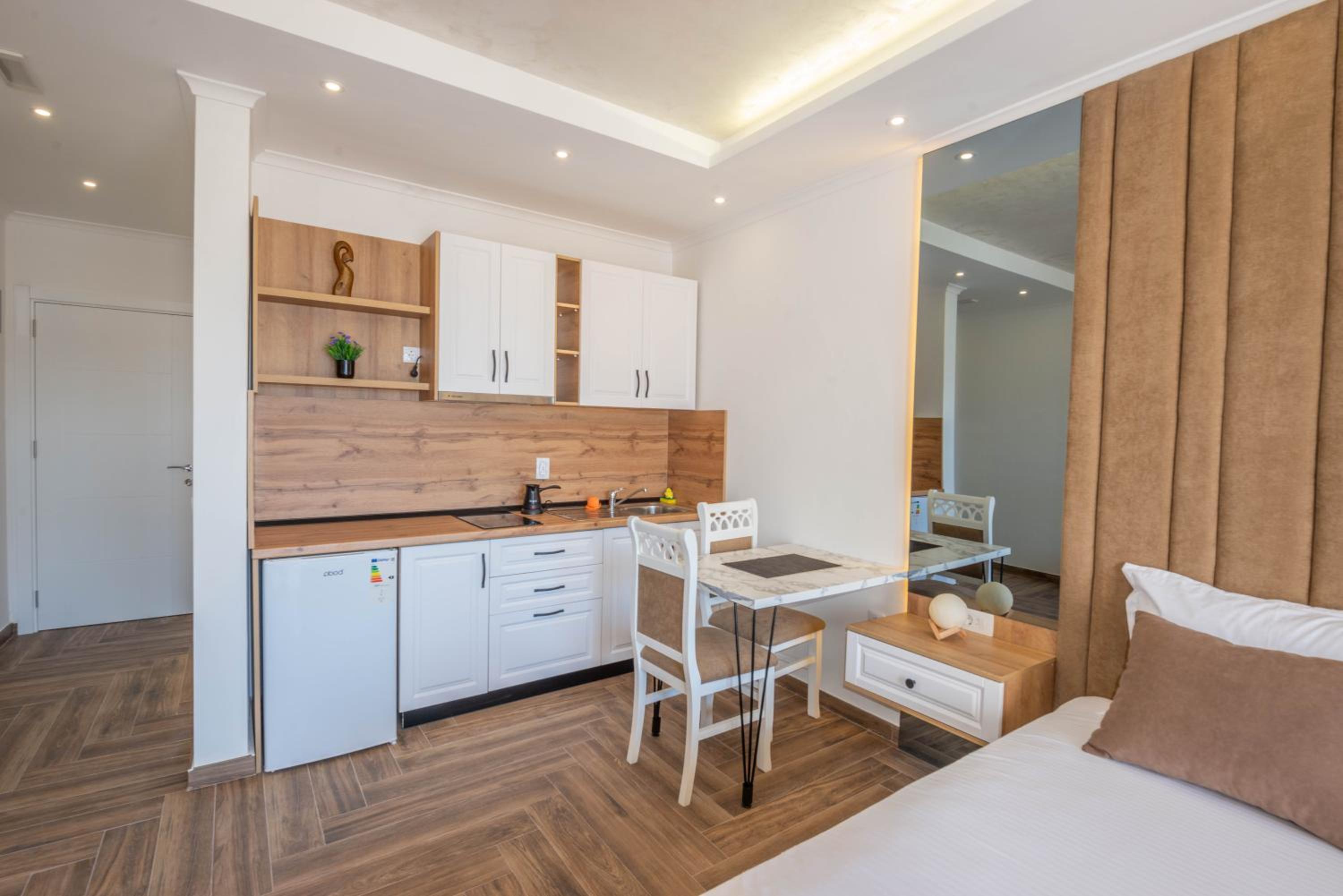 Twins Apartments