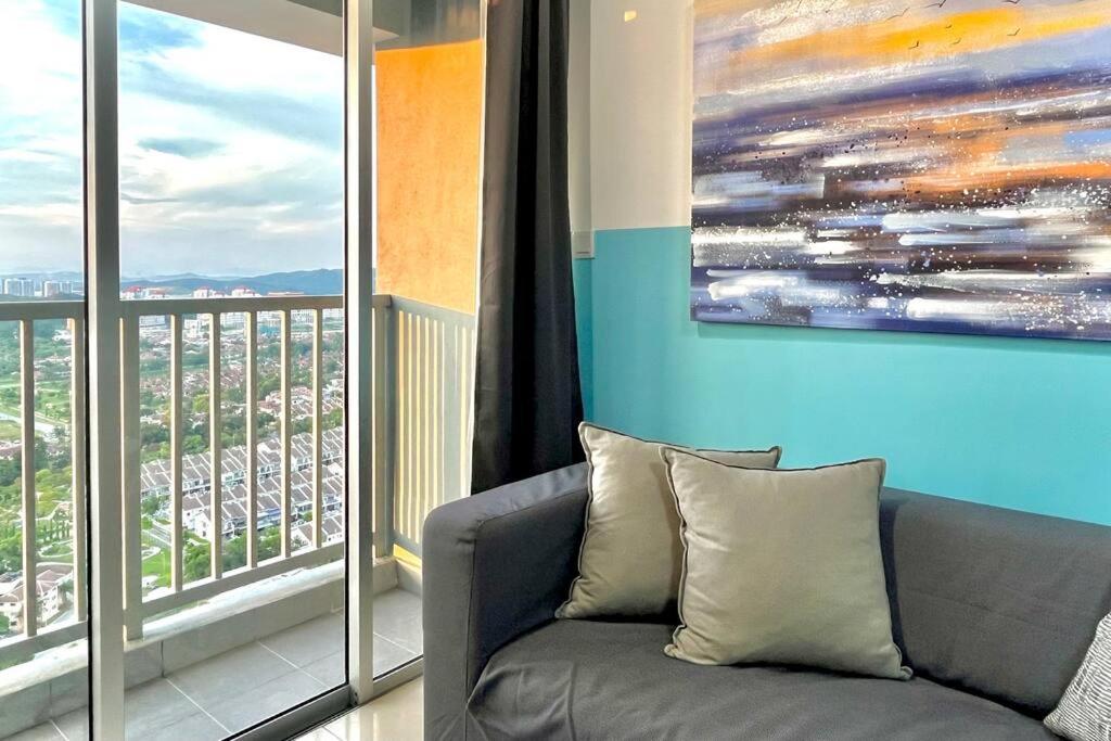 3BDR Designer Deluxe Suite @KLIA view 4