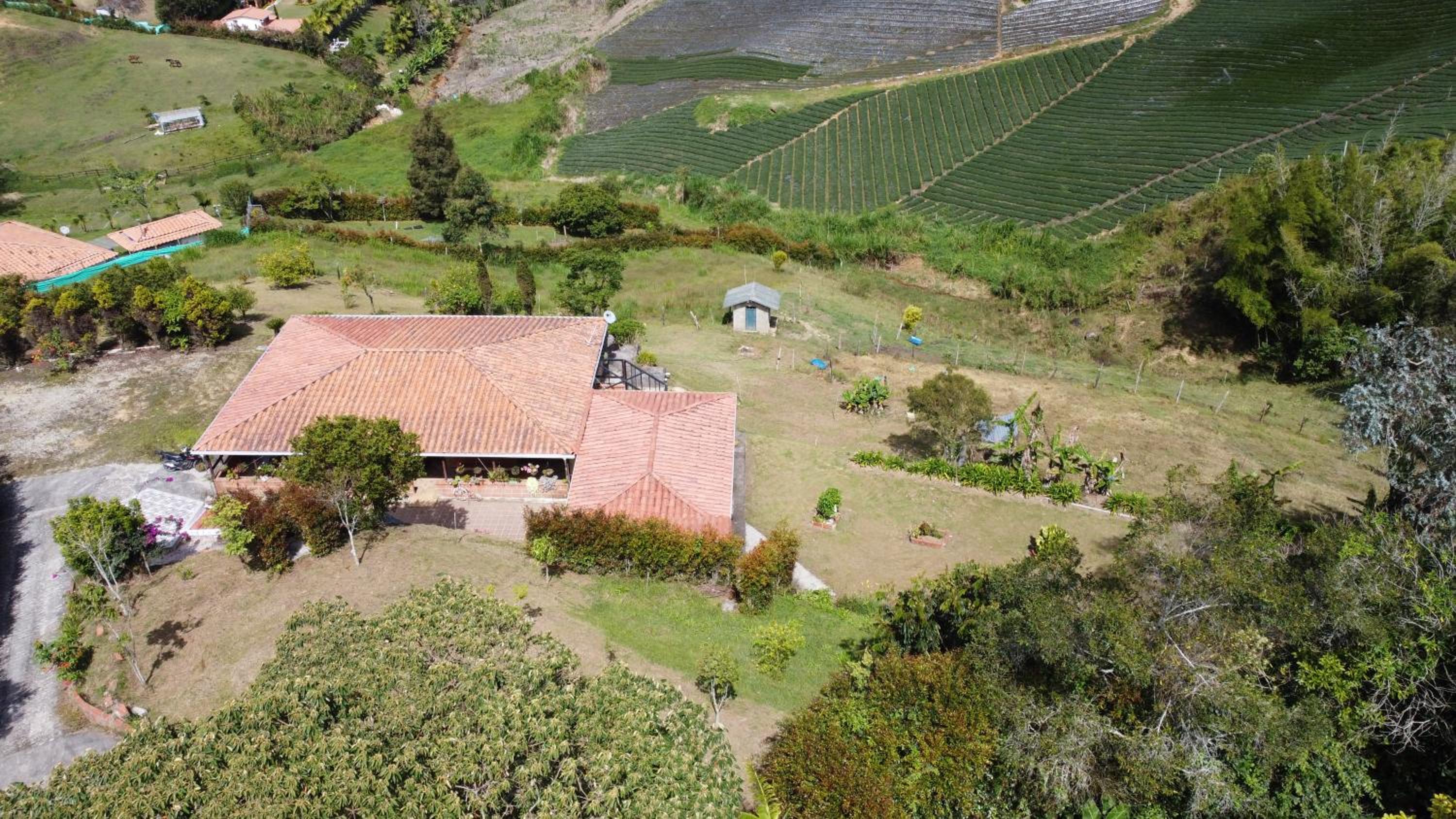 Casa de Campo vía El Peñol Guatapé