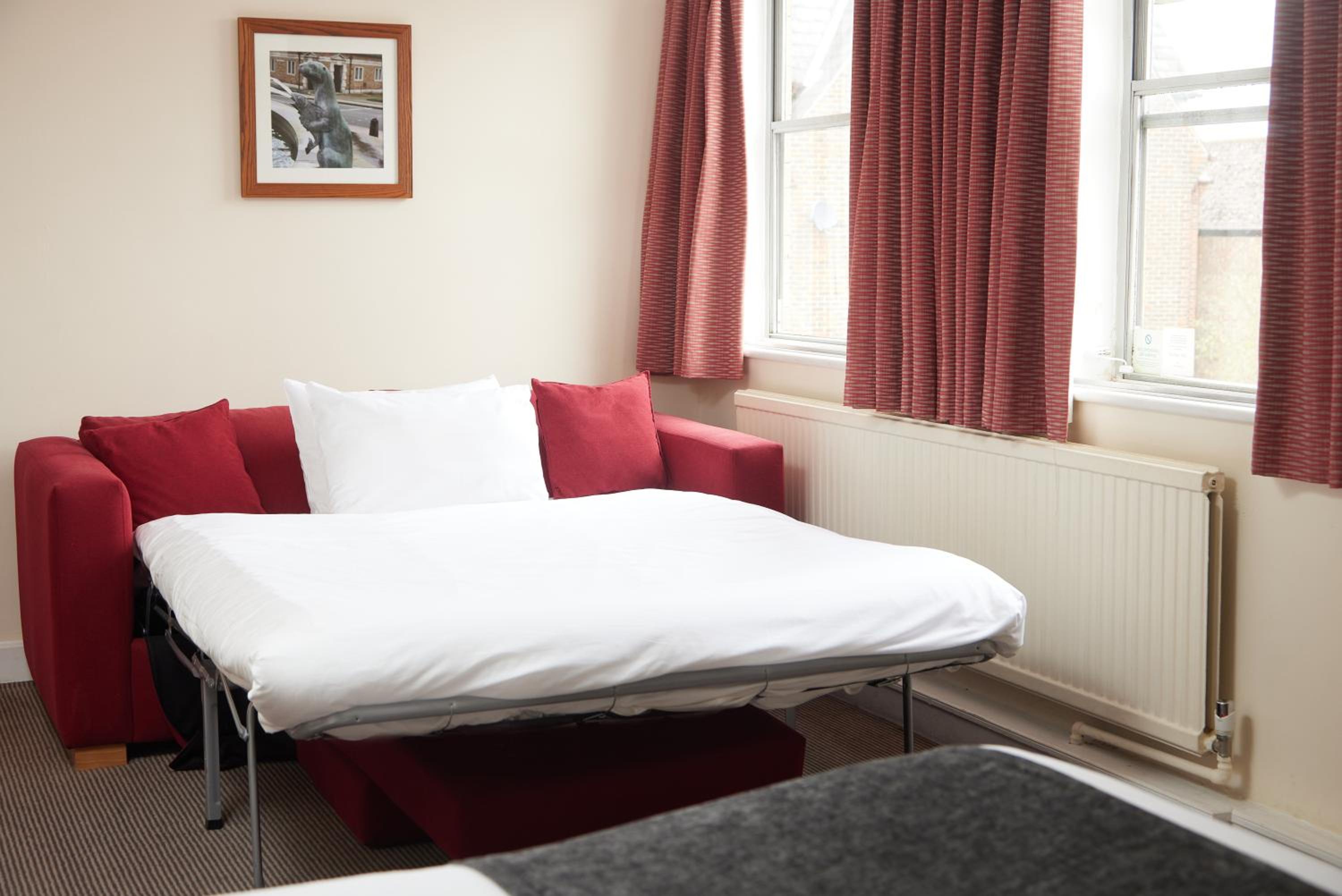 White Hart Hotel by Greene King Inns