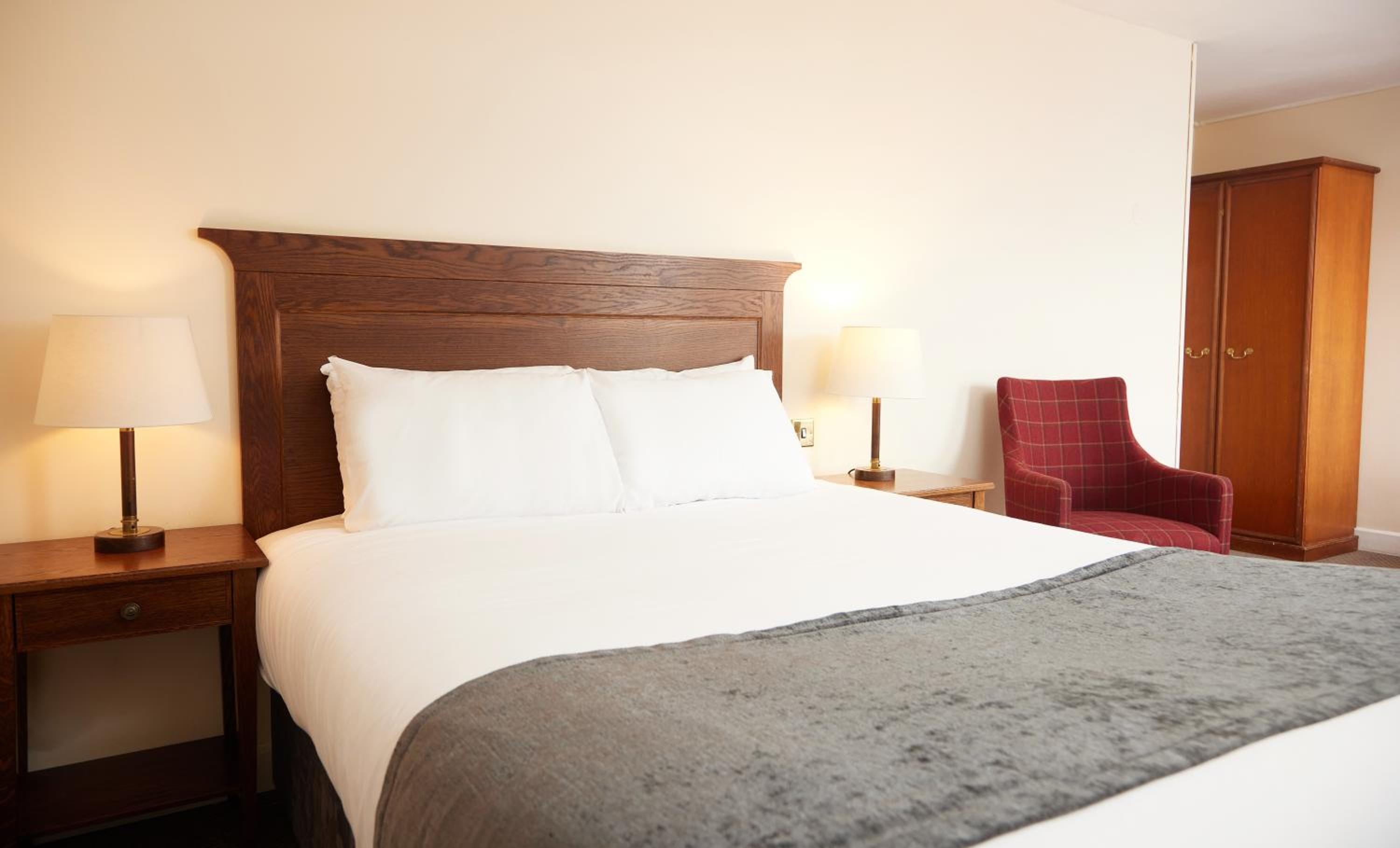 White Hart Hotel by Greene King Inns